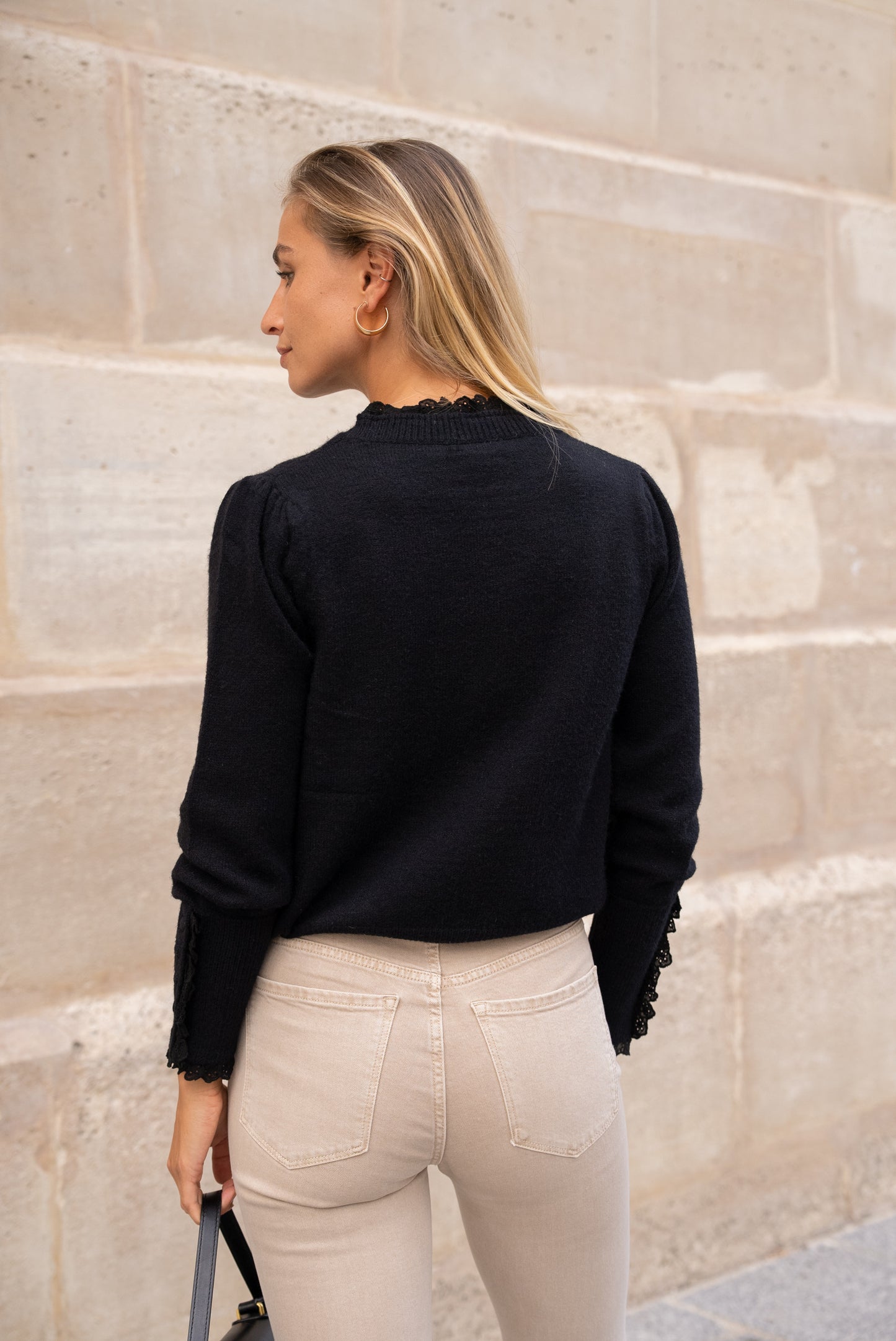 💫 Pull Élina – Douceur chic et détails raffinés