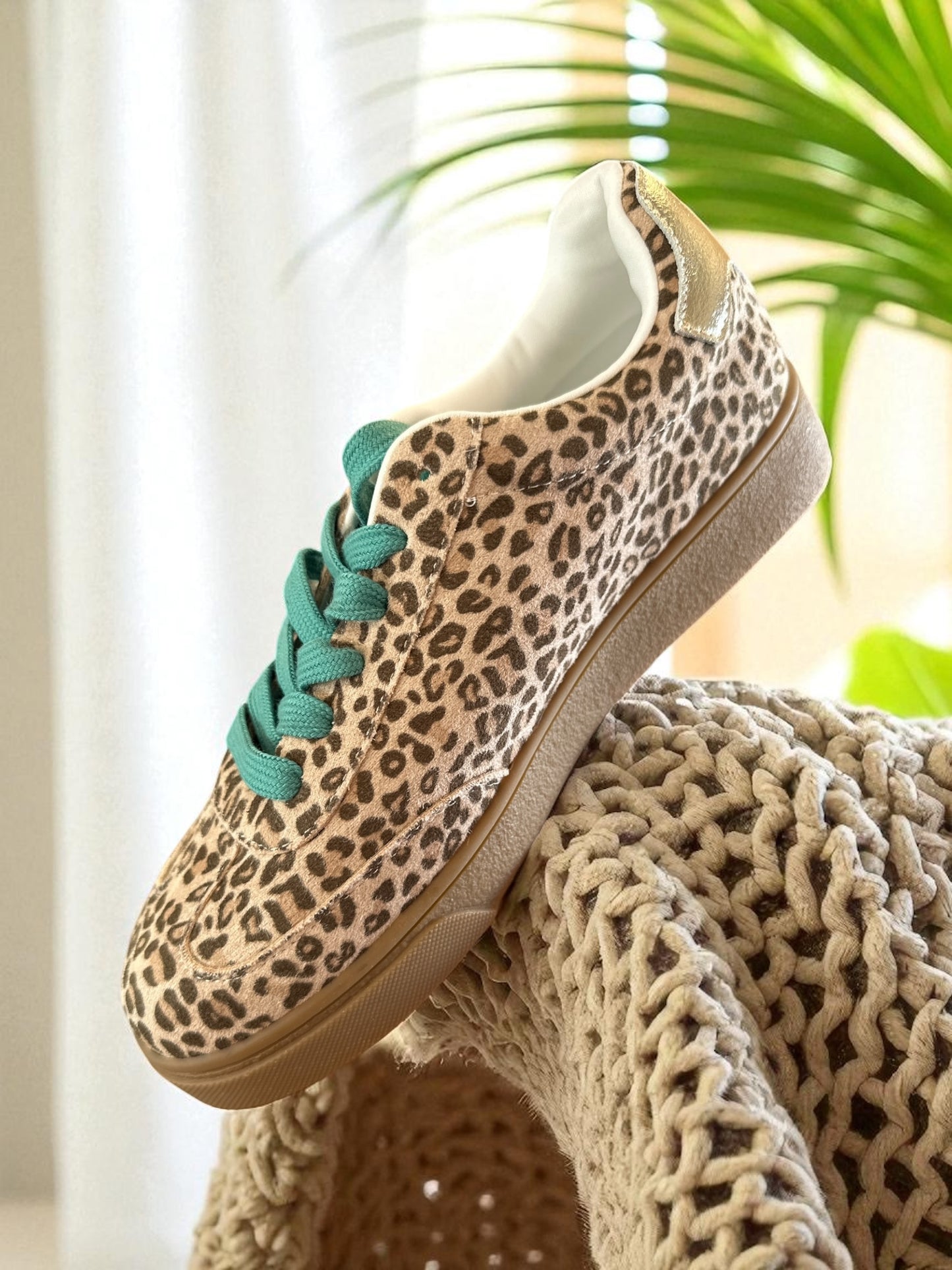 ⭐ Baskets Lola – Léopard & Lacets Turquoise