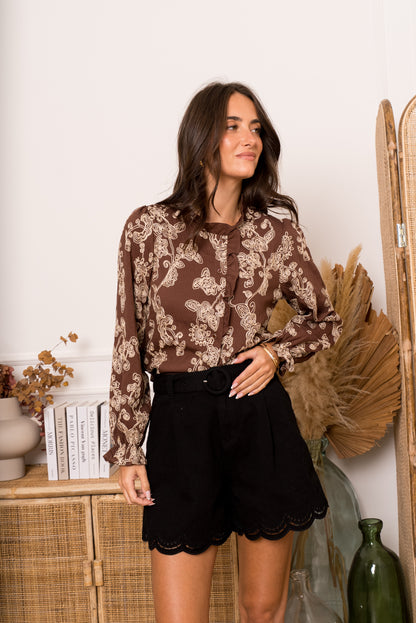 🌿 Blouse brodée Naïla chocolat et crème – Féminine, douce et fluide