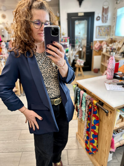 Blazer bleu marine effet froissé femme, manches retroussées et style élégant décontracté - Abana 64310