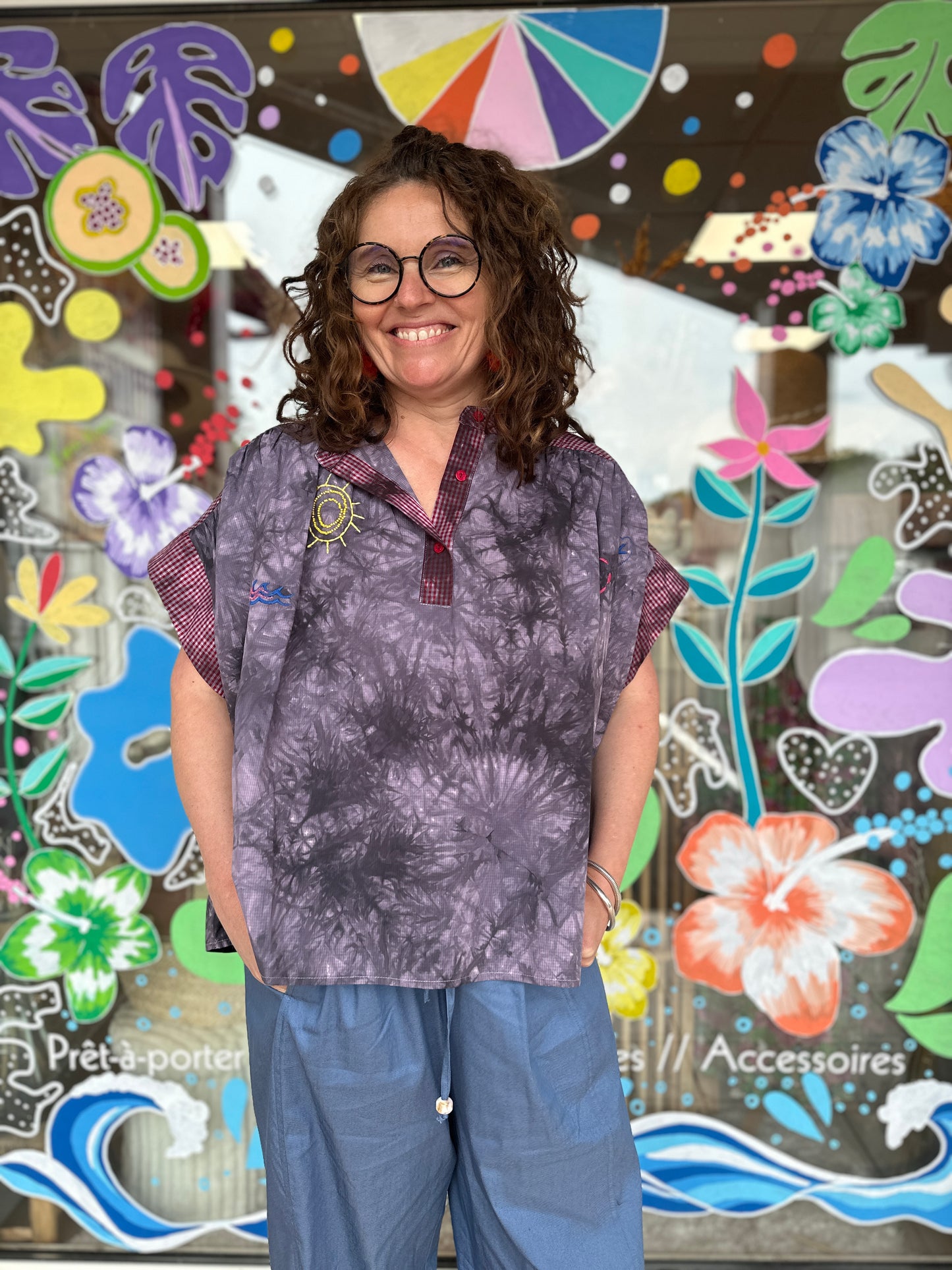 blouse oversize en sm et ml abstrait originale adoré paris avec broderie tours
