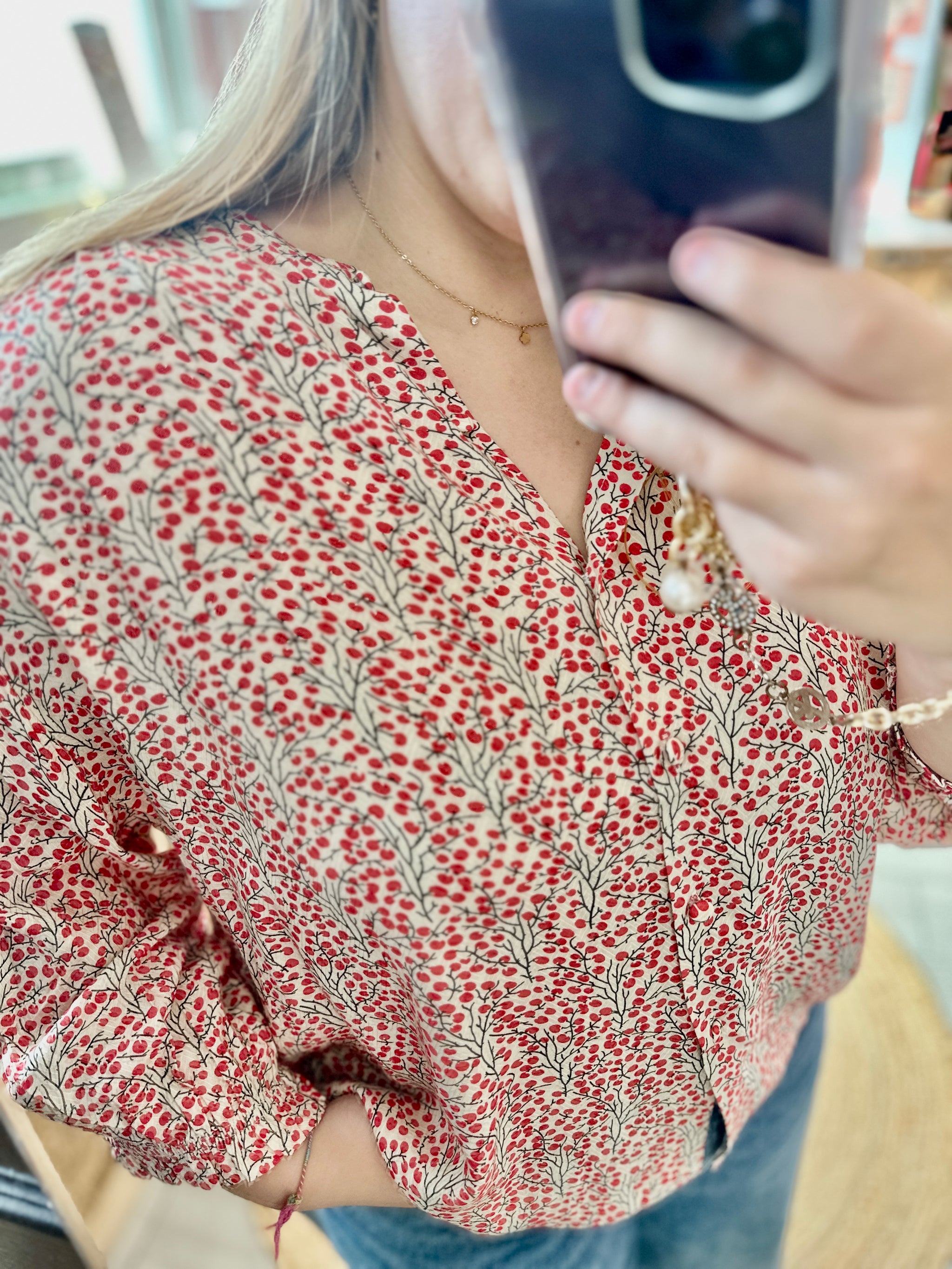 blouse rouge imprimee majolica by one in april toulouse