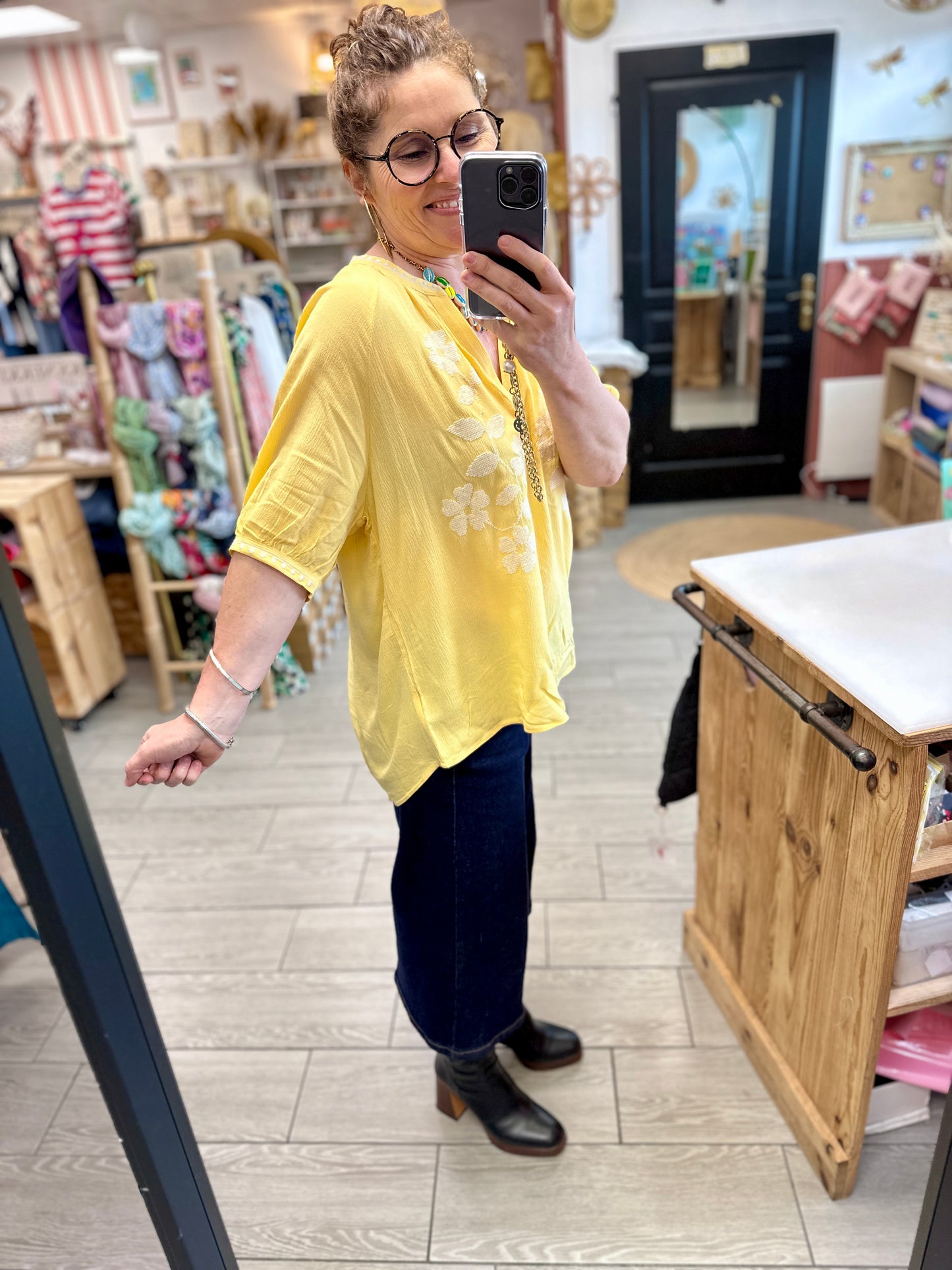 details de manches courte chemise jaune paille banditas dax