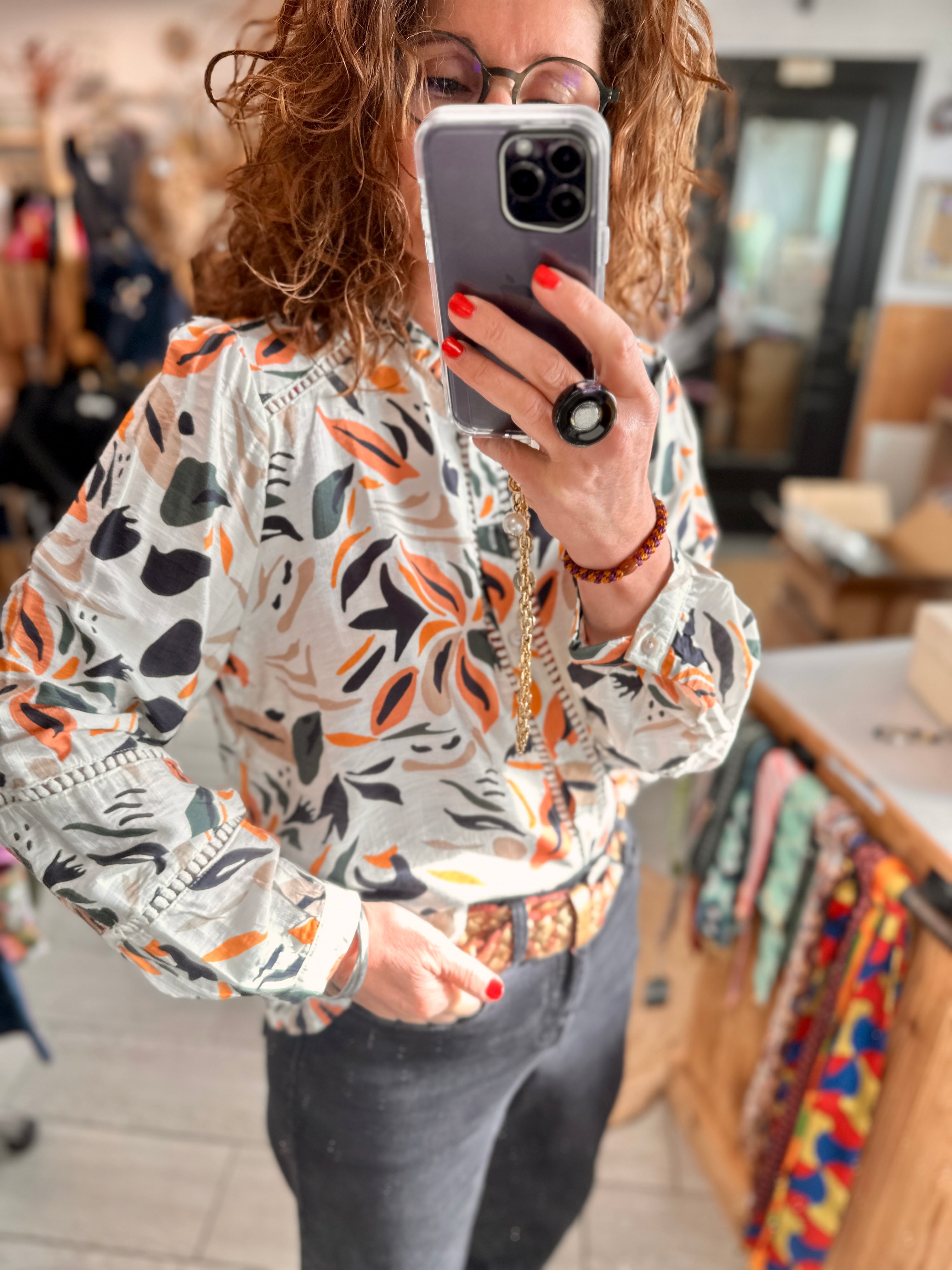 Chemise grande taille à imprimé floral orange et vert sur fond blanc - Abana 64250