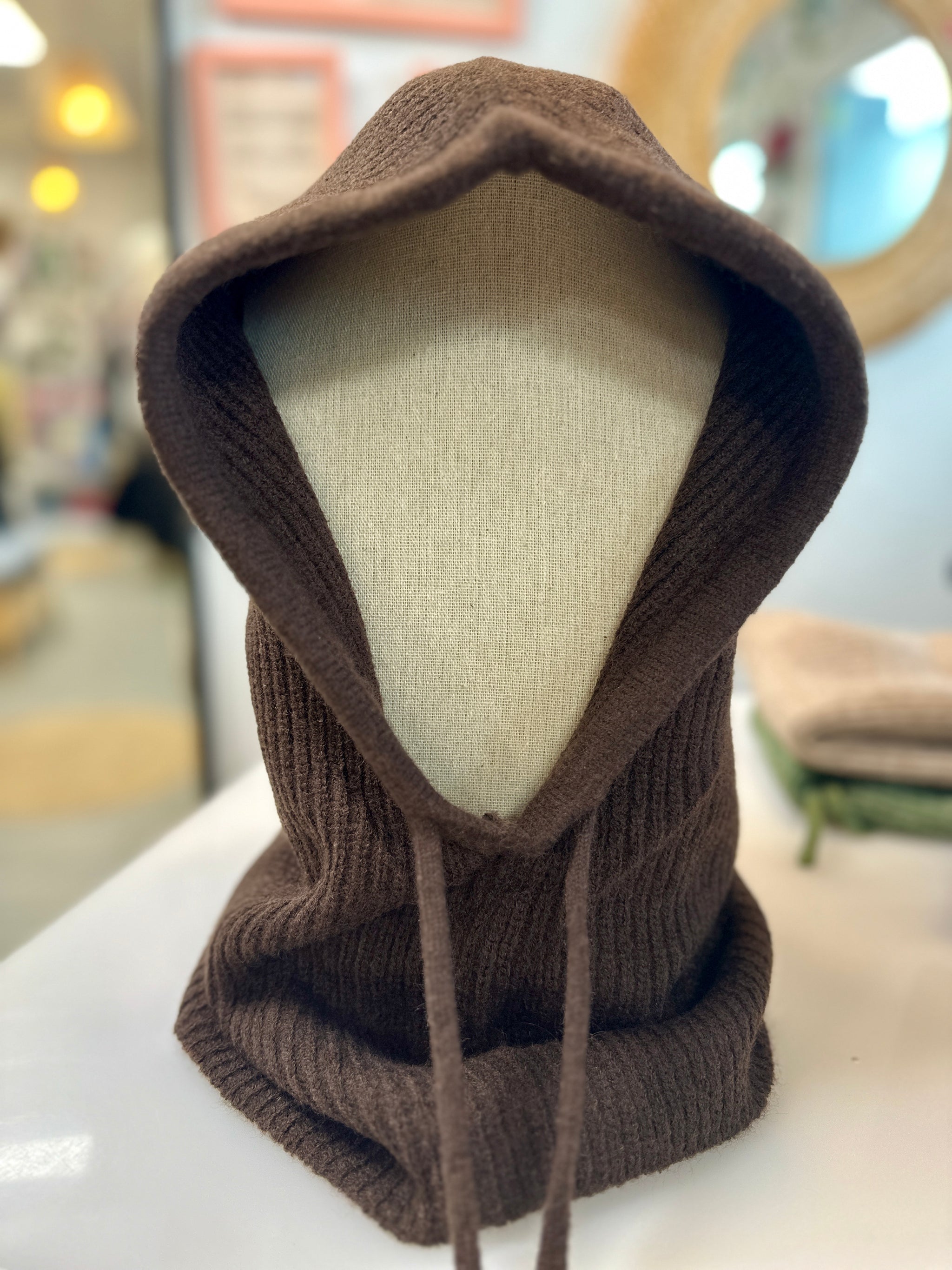 Cagoule hiver stylée coloris chocolat - Abana 64990