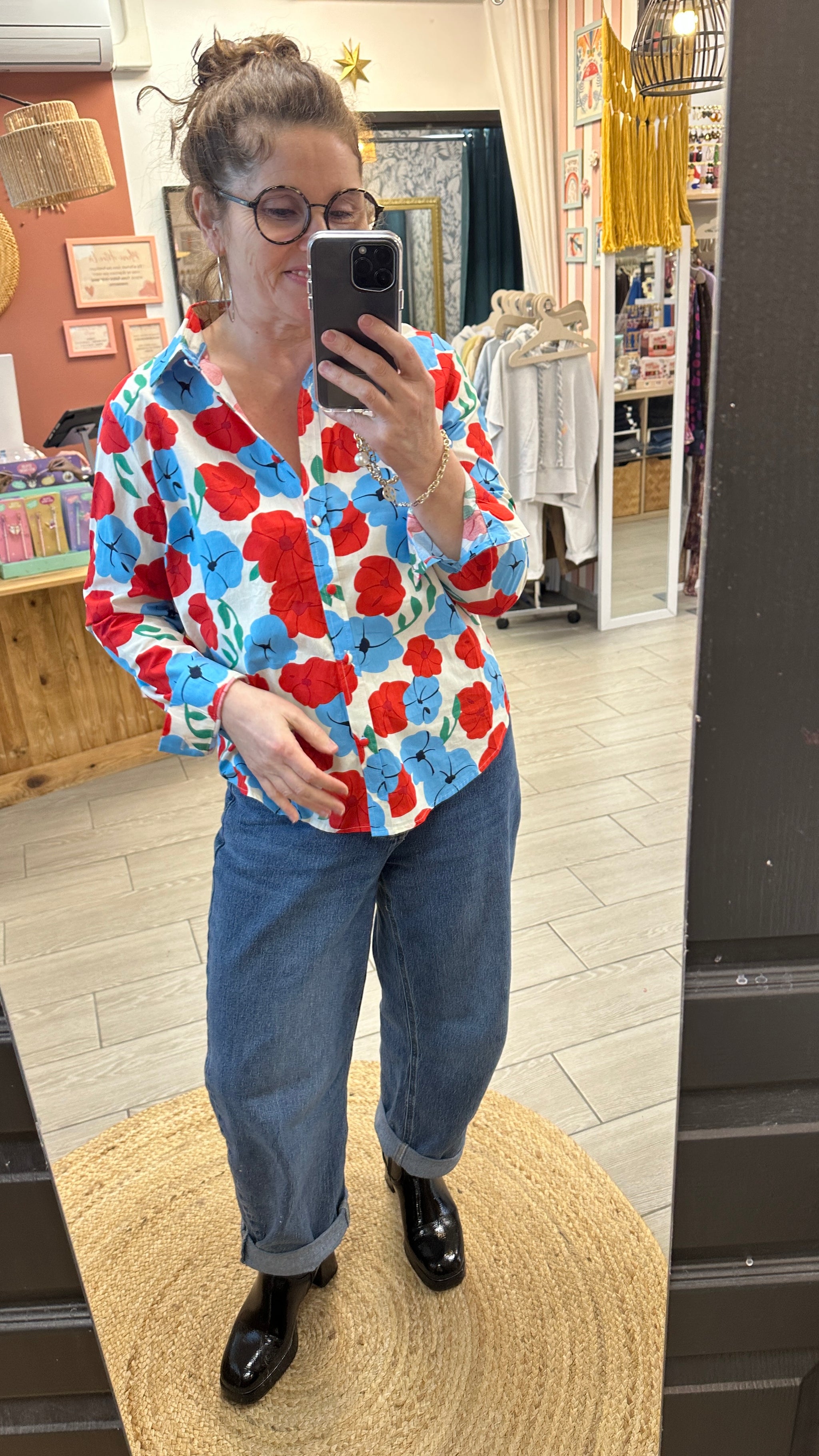 chemise coton fleurs rouges et bleues majolica dijon