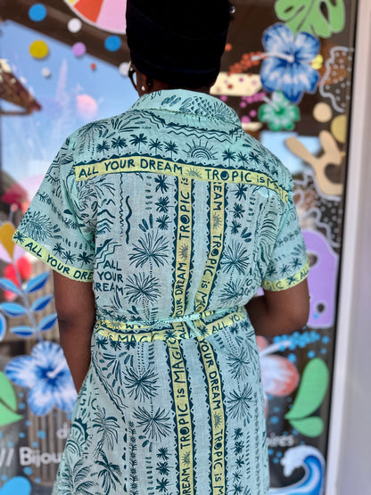 zoom sur le dos de la robe avec imprime et motif ete vert tropical adore paris maelle c melodie pau tares hossegor arcachon ychoux