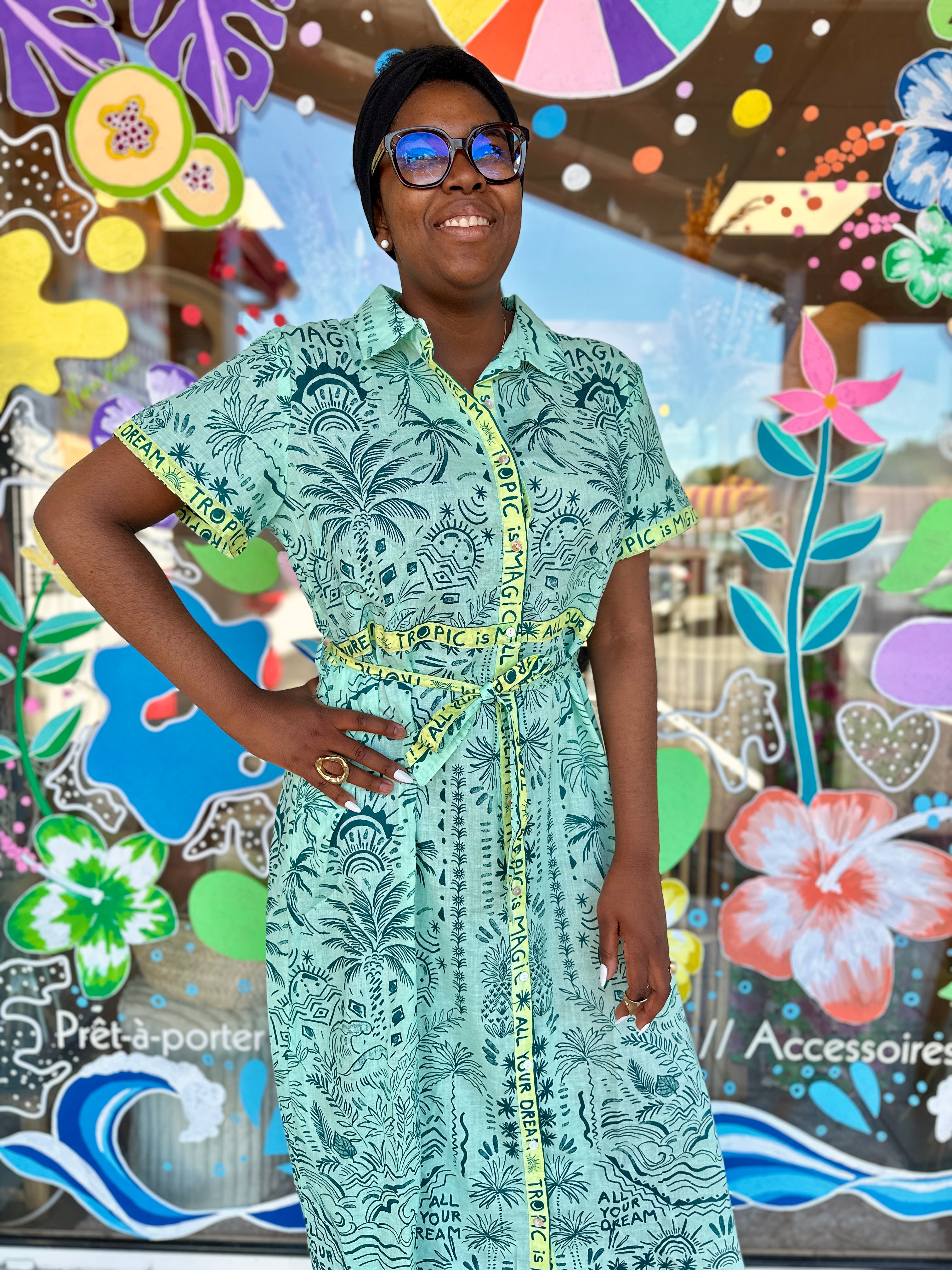 chemise robe verte longue ceinture a nouer imprime motif bleu et vert ete isla bonita pontacq