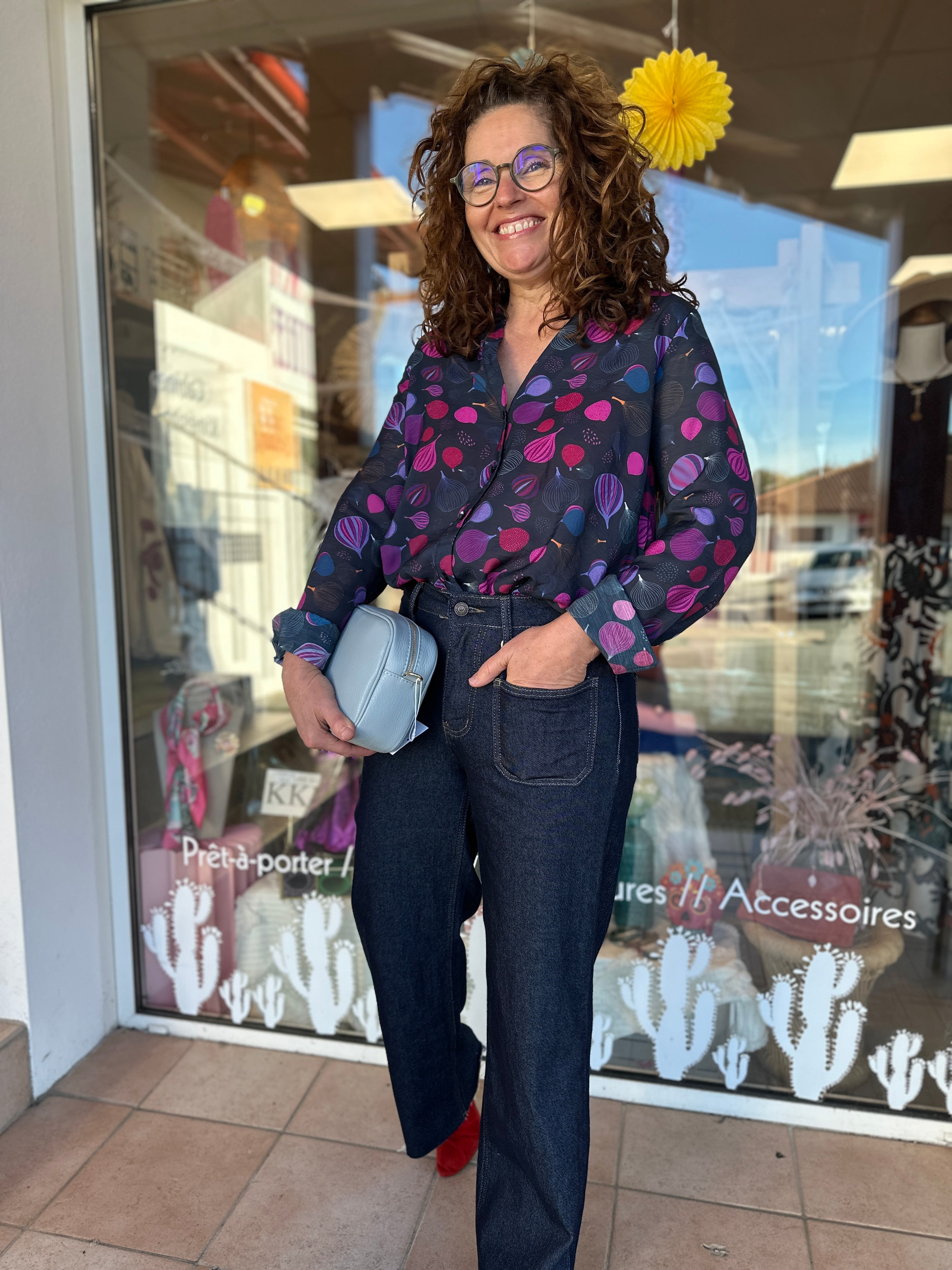 chemisier femme noir imprimé figues roses et violettes - abana 64480