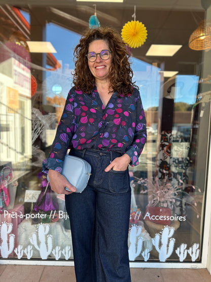 blouse fluide à motifs fruits colorés fond foncé - abana 64310