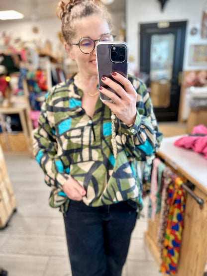 Look automnal coloré avec une blouse femme oversize décontractée - Abana 64600