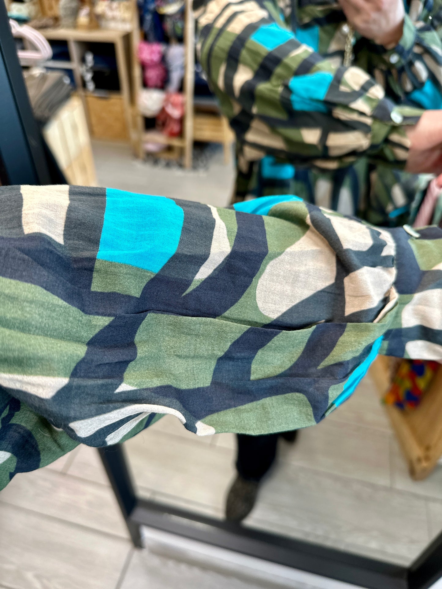 Détail du motif géométrique pour femme du 40 au 50 style bohème chic banditas - Abana 64100