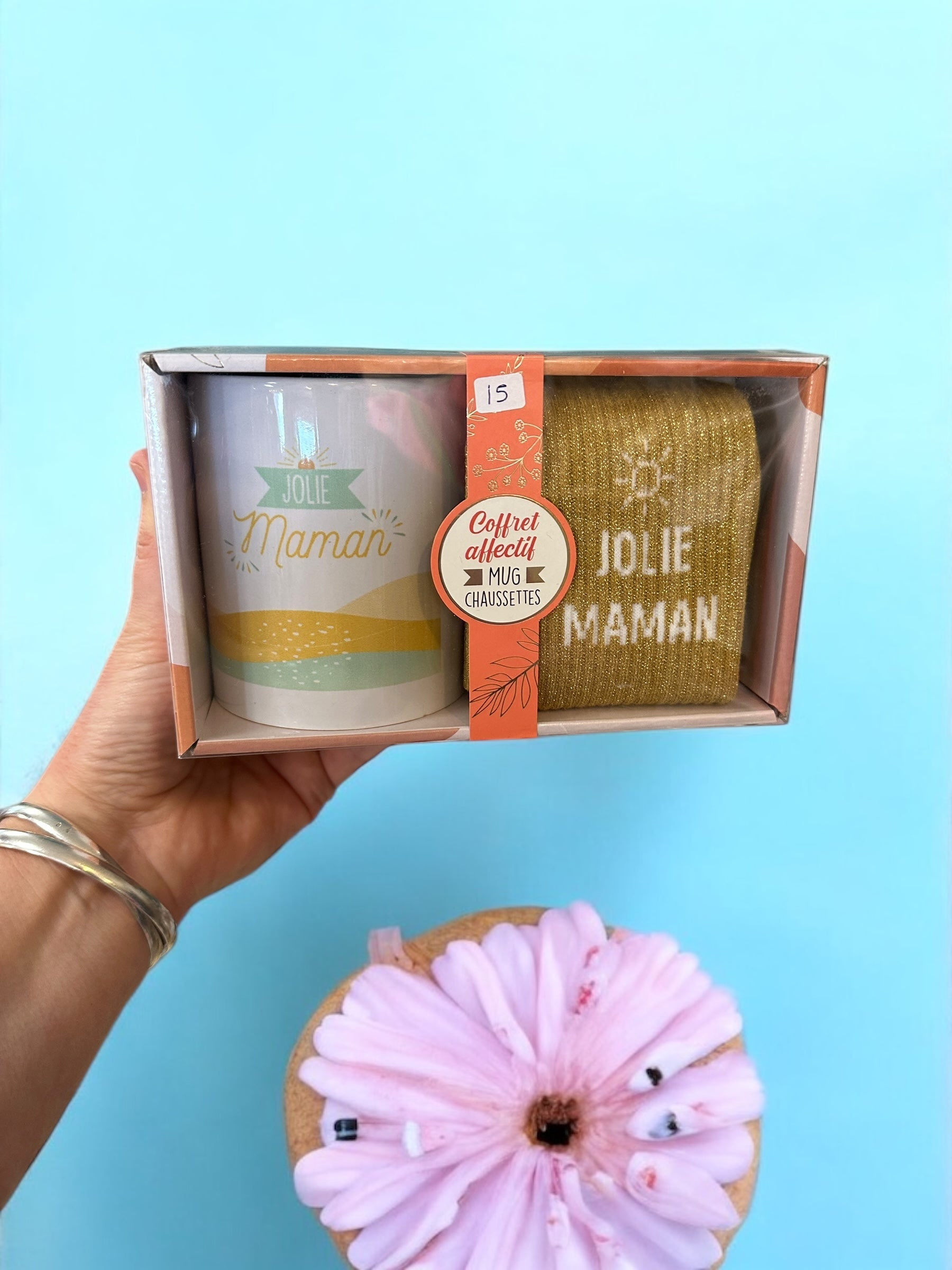 Mug et chaussettes “Jolie maman” en coffret – édition spéciale Fête des Mères disponible chez Abana à Ustaritz, près de Bayonne