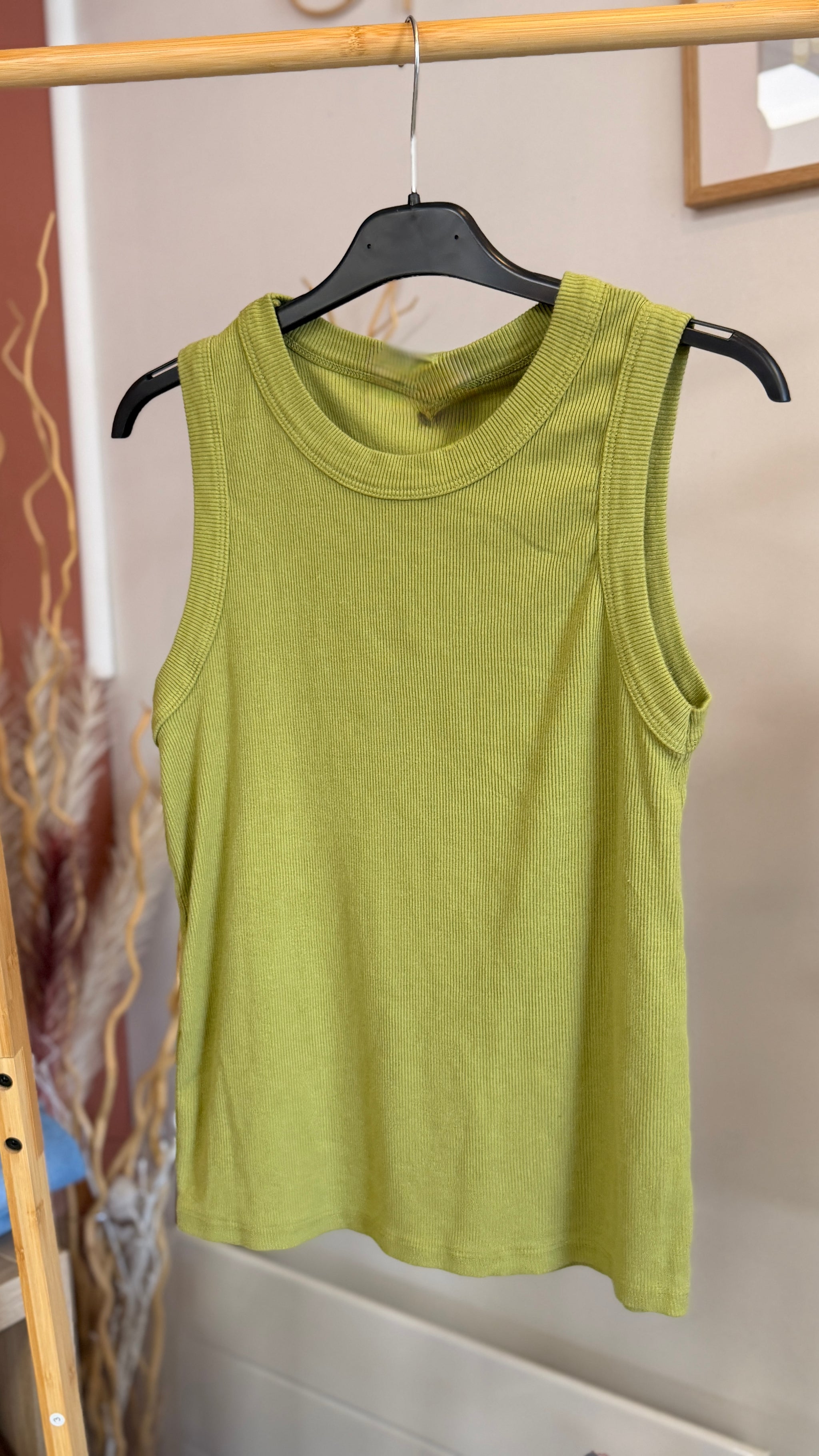 debardeur extensible 100 % coton vert gazon pistache simple doux et estival mode femme christy pepouz in april 1986 béziers montpellier perpignan nimes