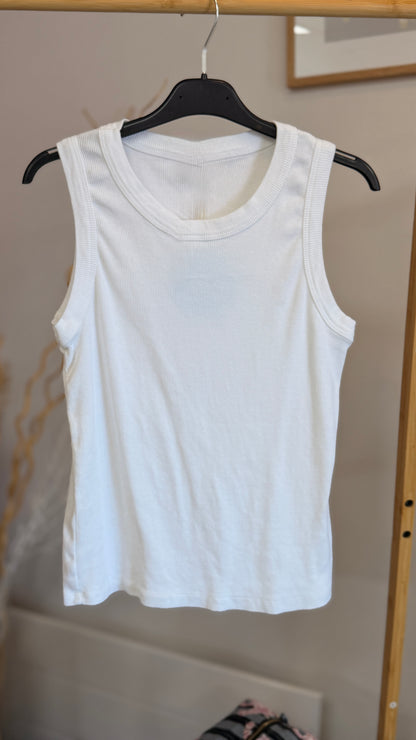 debardeur en coton uni blanc col rond court mode pour femme tendance pepouz ana et lucy isla bonita aix en provence marseille toulon