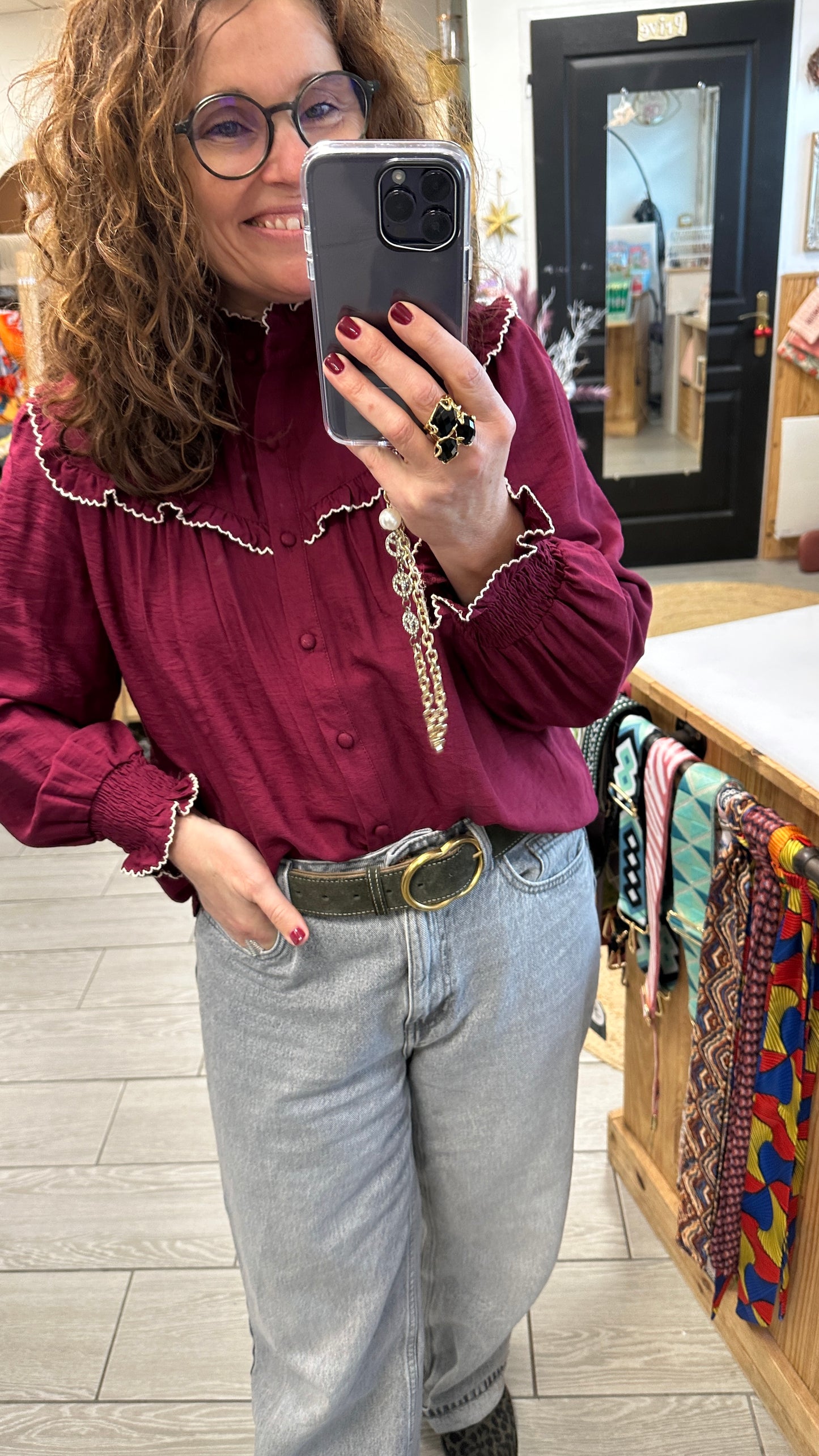 🍷 Chemise Clarisse – Élégance bordeaux & Col Pierrot