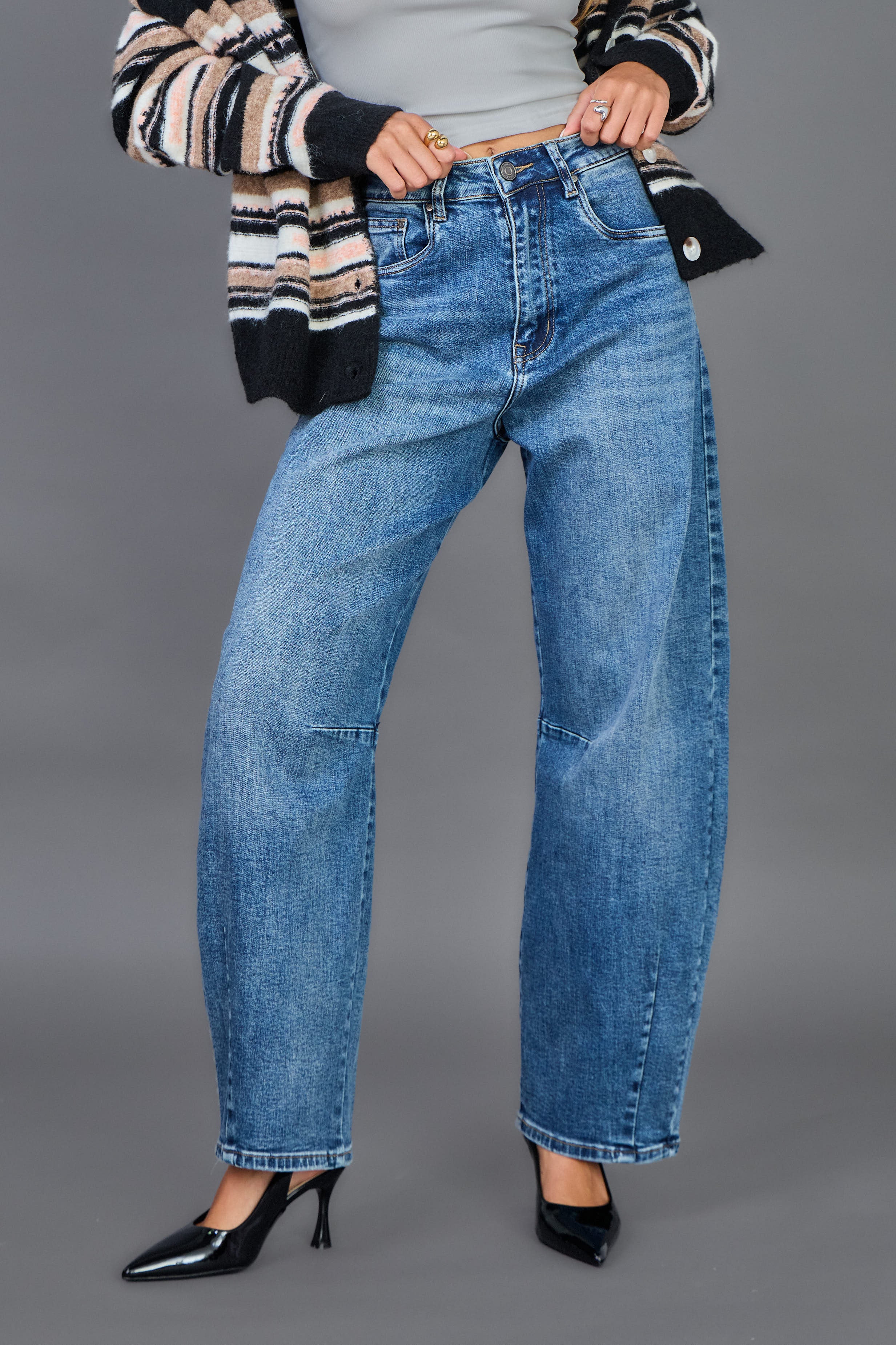 👖 Jean Bleu Barrel Fit Louisa – Coupe Tendance et Confort