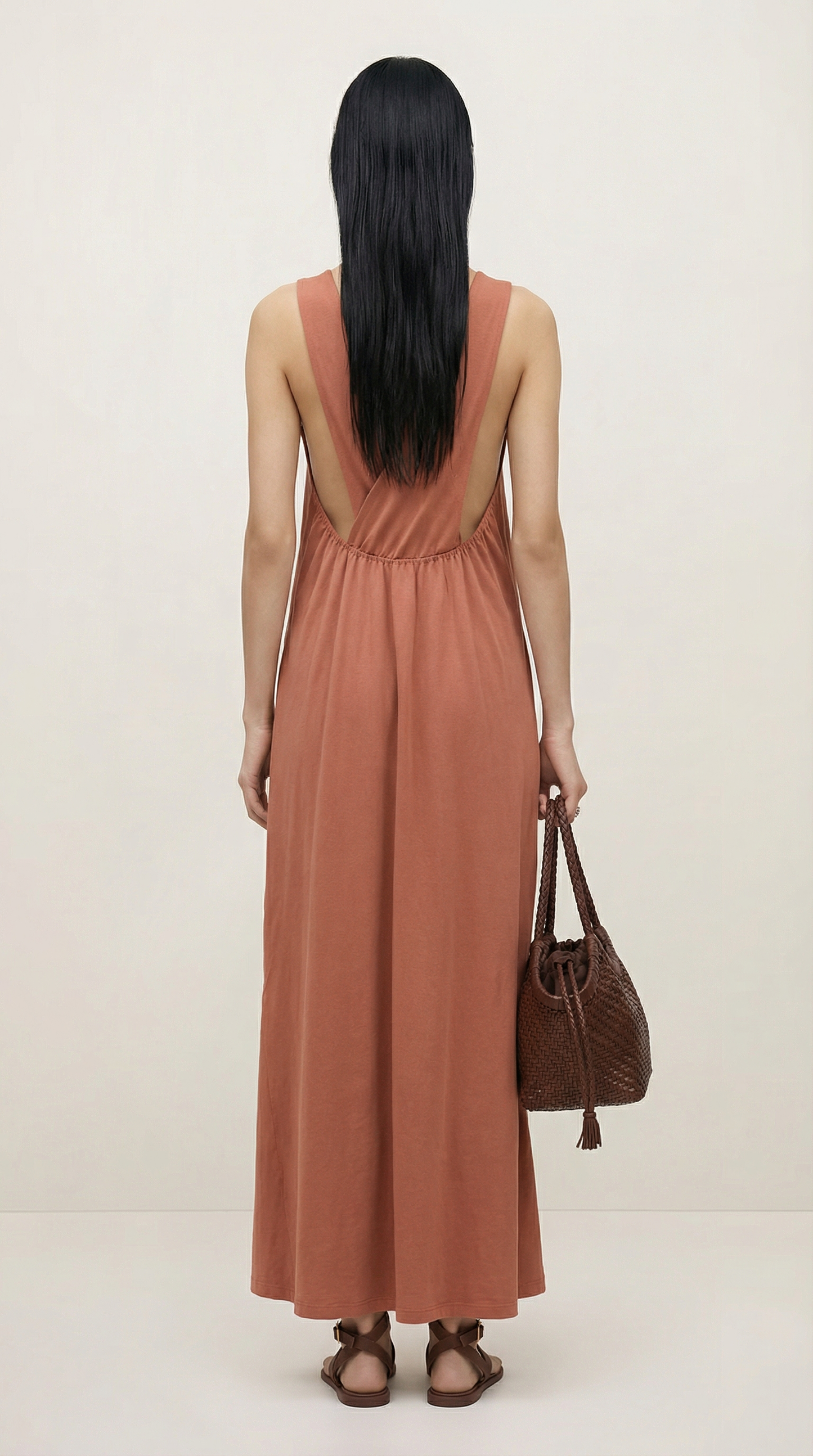 🤎 Robe Adelina – Élégance minimaliste by Adoré Paris