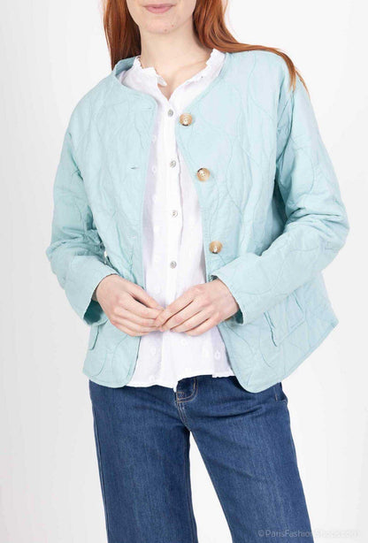 Gilet Apolline porté vert d’eau pour femme, en coton matelassé, manches longues