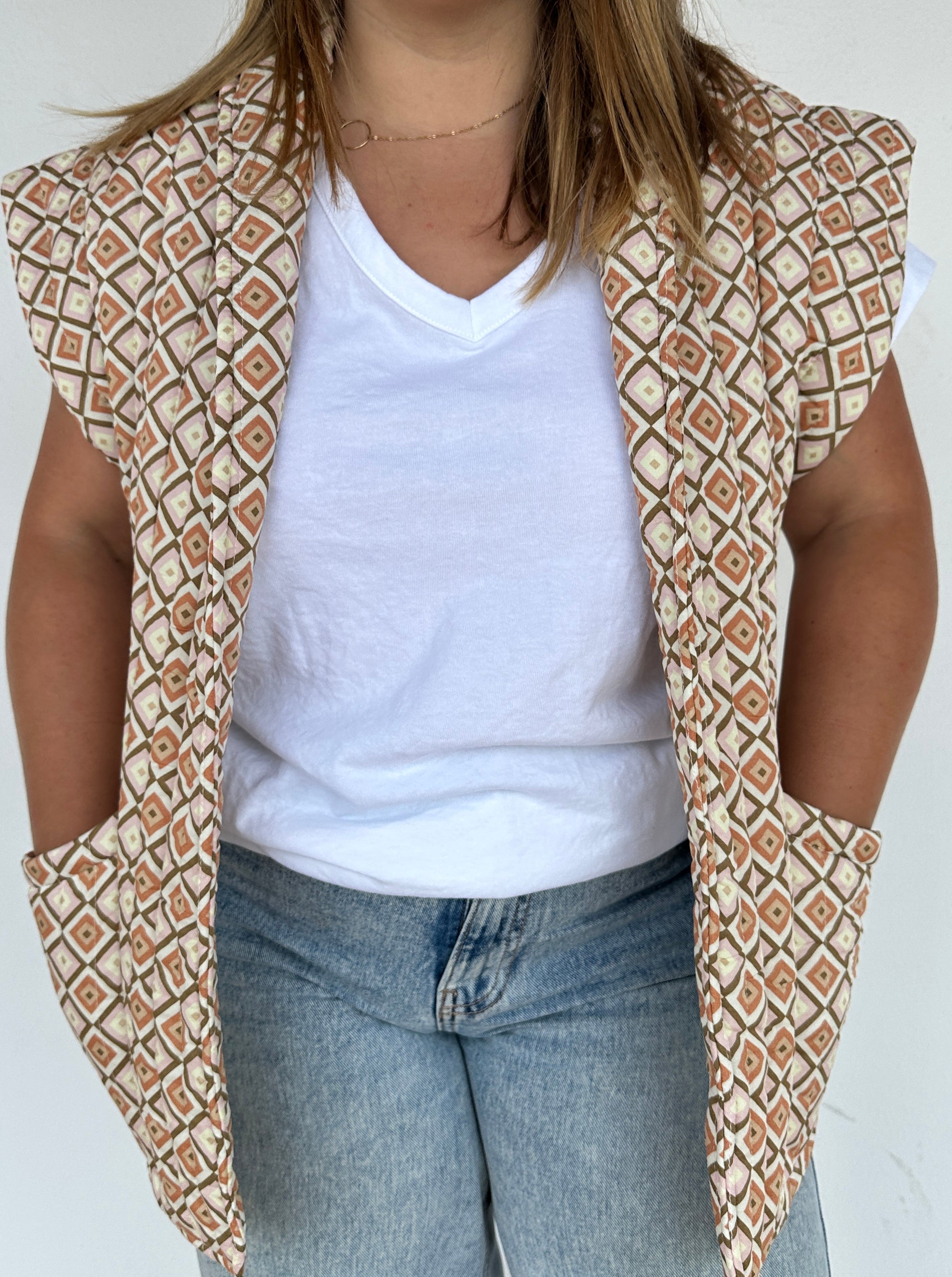 Gilet tendance imprimé géométrique sans manches coupe droite – Abana 64250