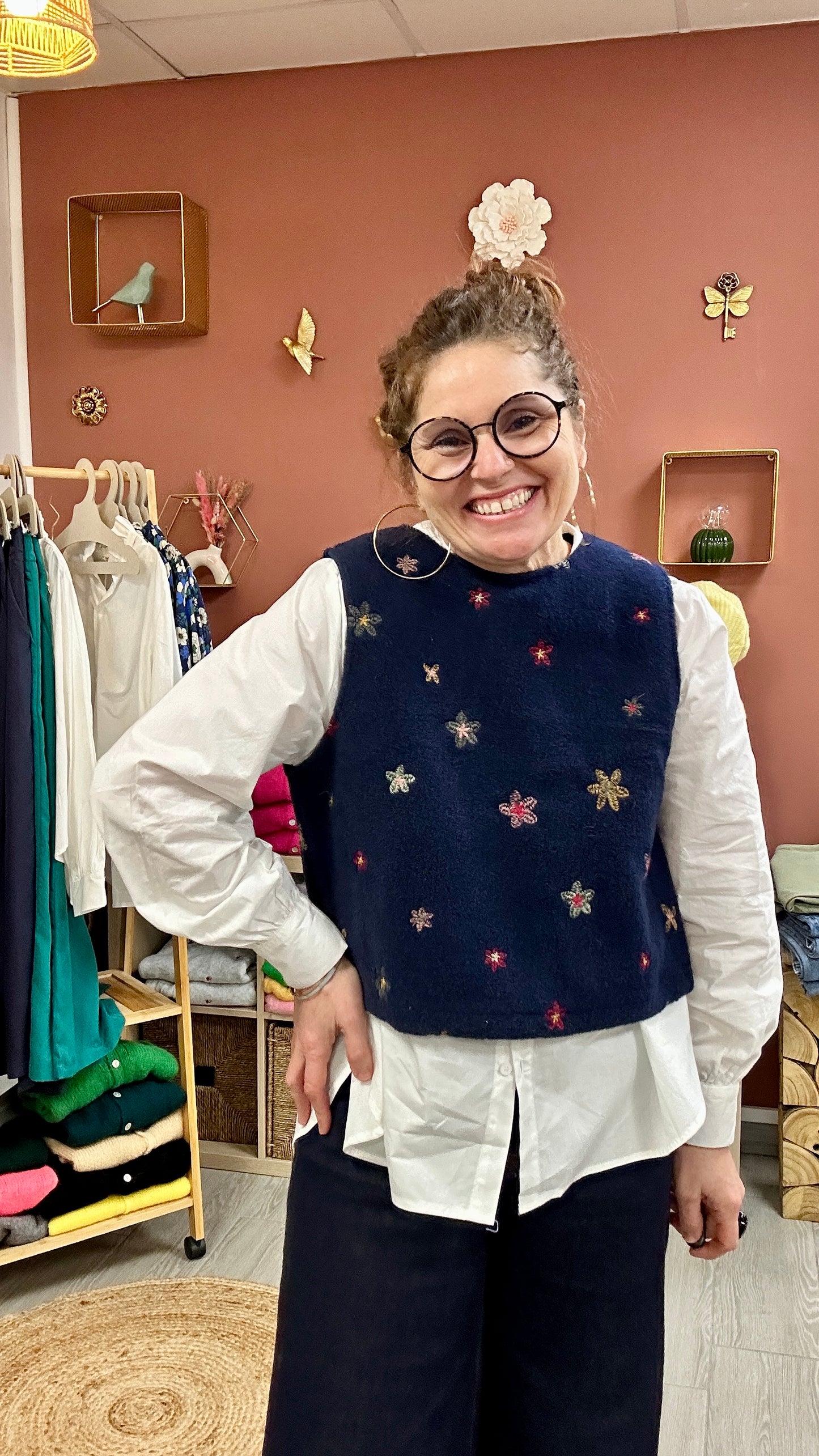 gilet broderie fleurie bleu marine avec neoud poheme carcassonne