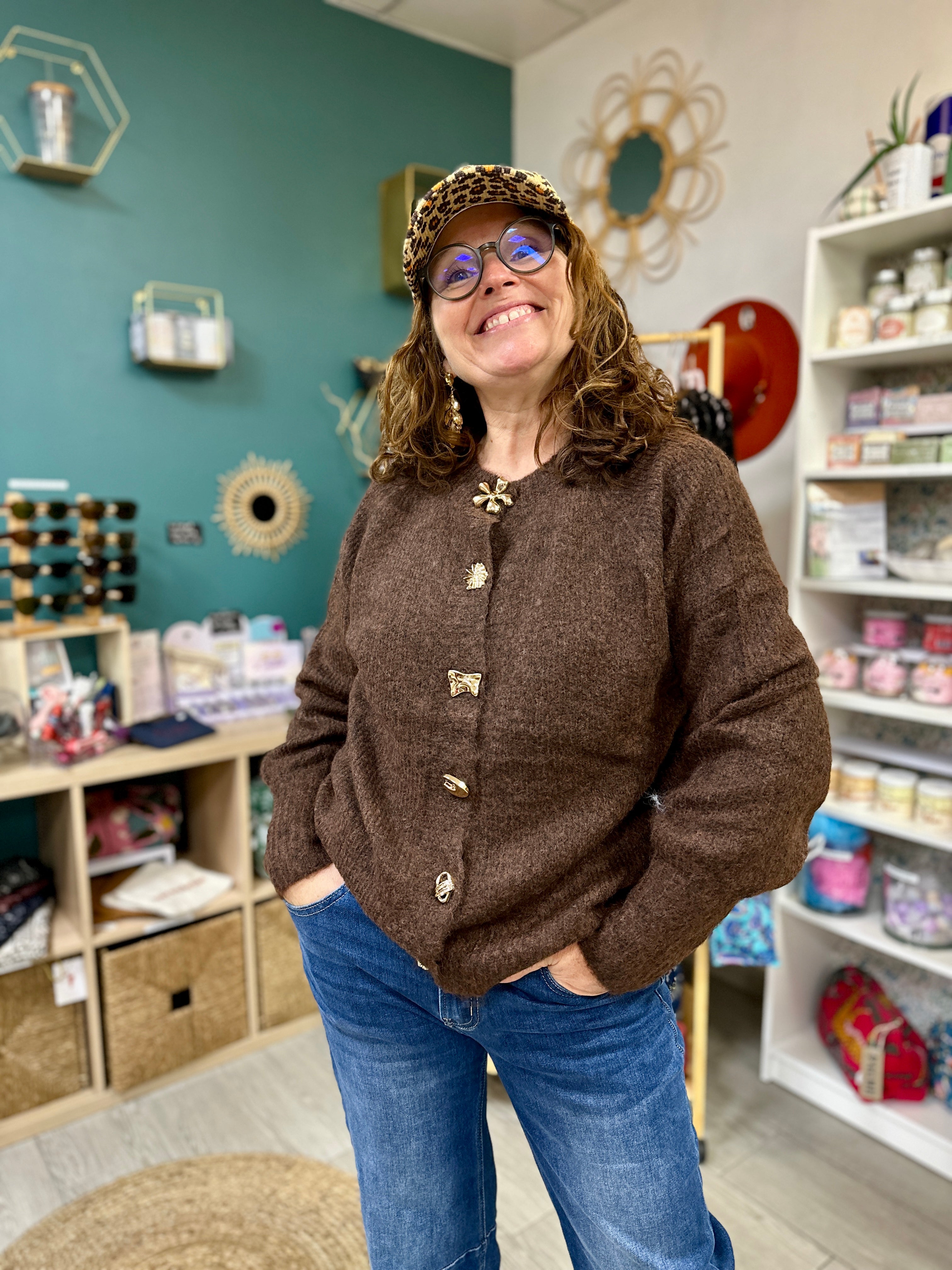 gilet femme couleur chocolat avec boutons dorés - abana 64480