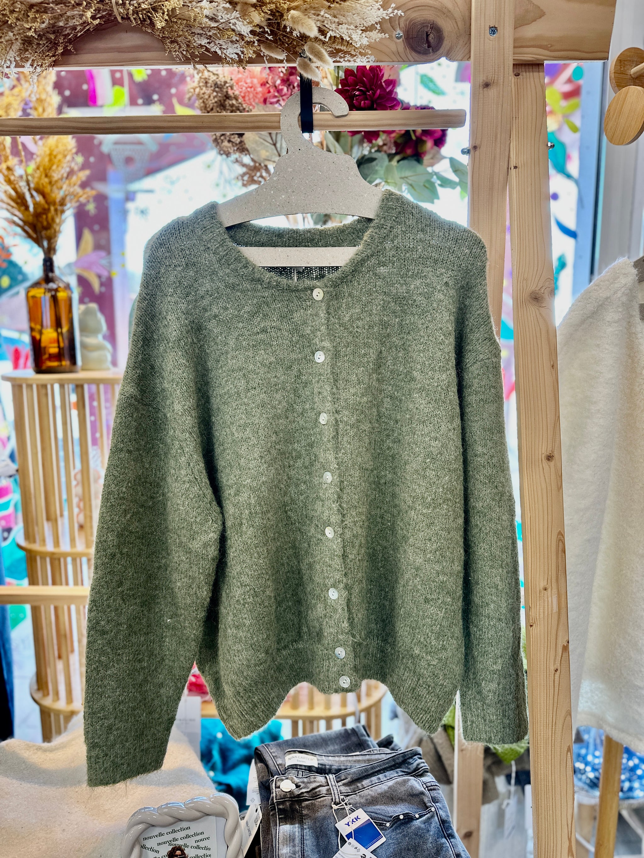 Gilet col rond boutonné grande taille XXL XXXL vert April Vintage 33000