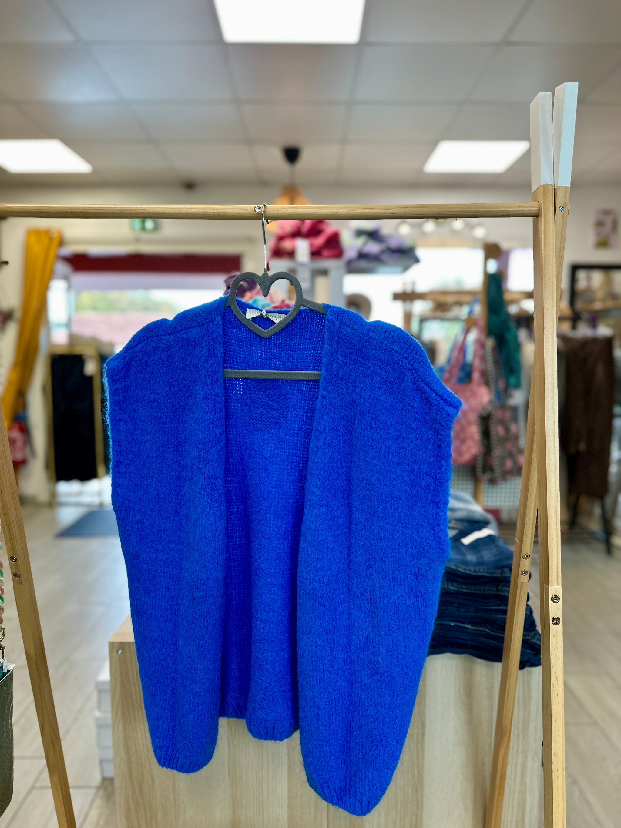 Gilet sans manches en maille bleu roi oversize - Abana Boutique 64250