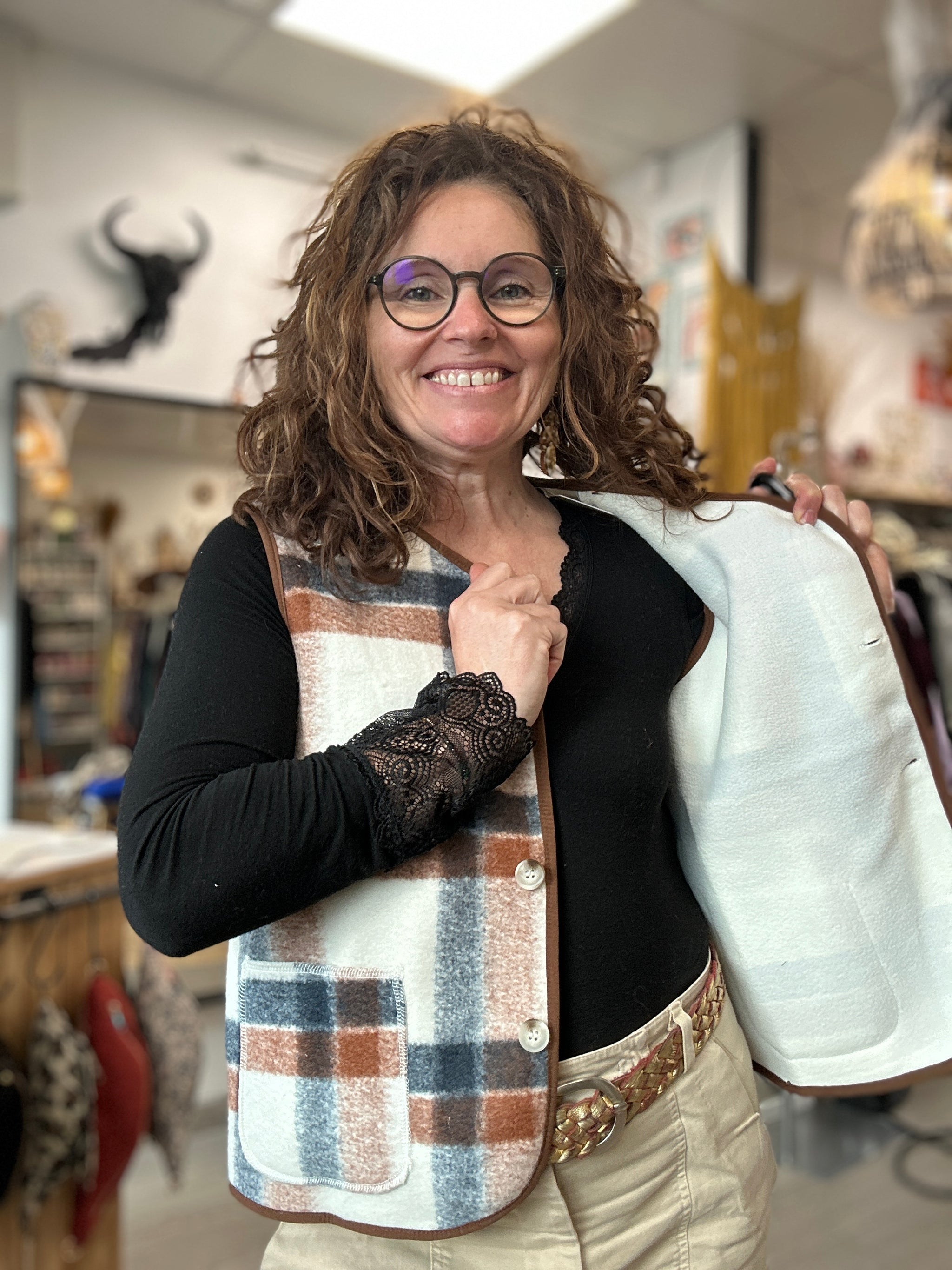 gilet à carreaux style vintage avec poches plaquées - abana 64250