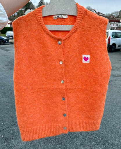 Gilet sans manches maille orange avec détail cœur In April 1986 1435