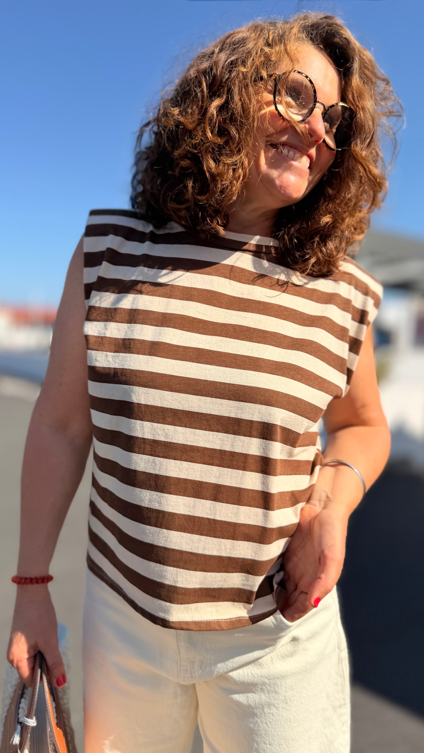 haut epaulette rayure tendance du moment look lumineux mode femme nantes angers cholet challans