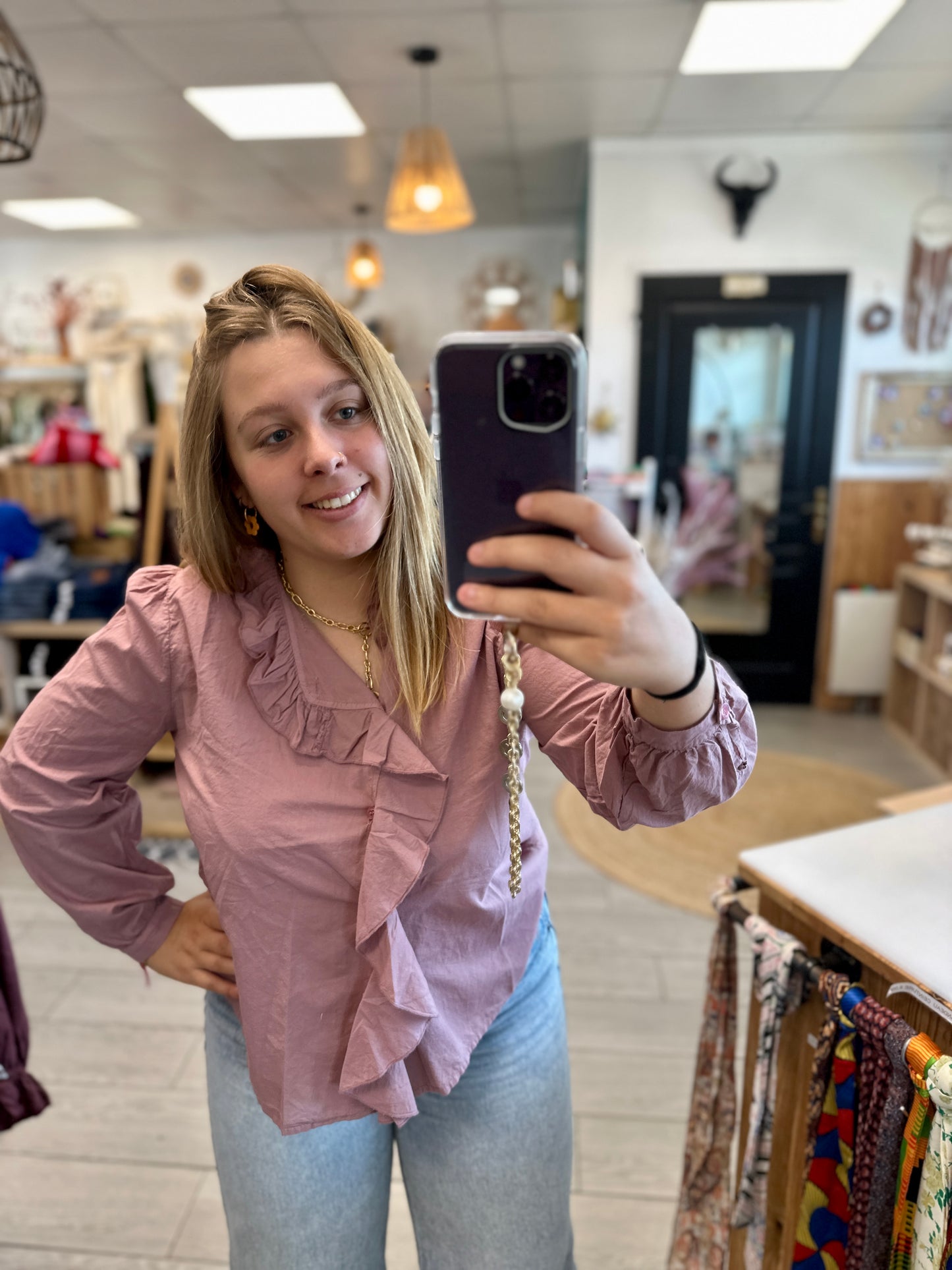 🌸 Blouse Rose à Volant – Élégance Décontractée