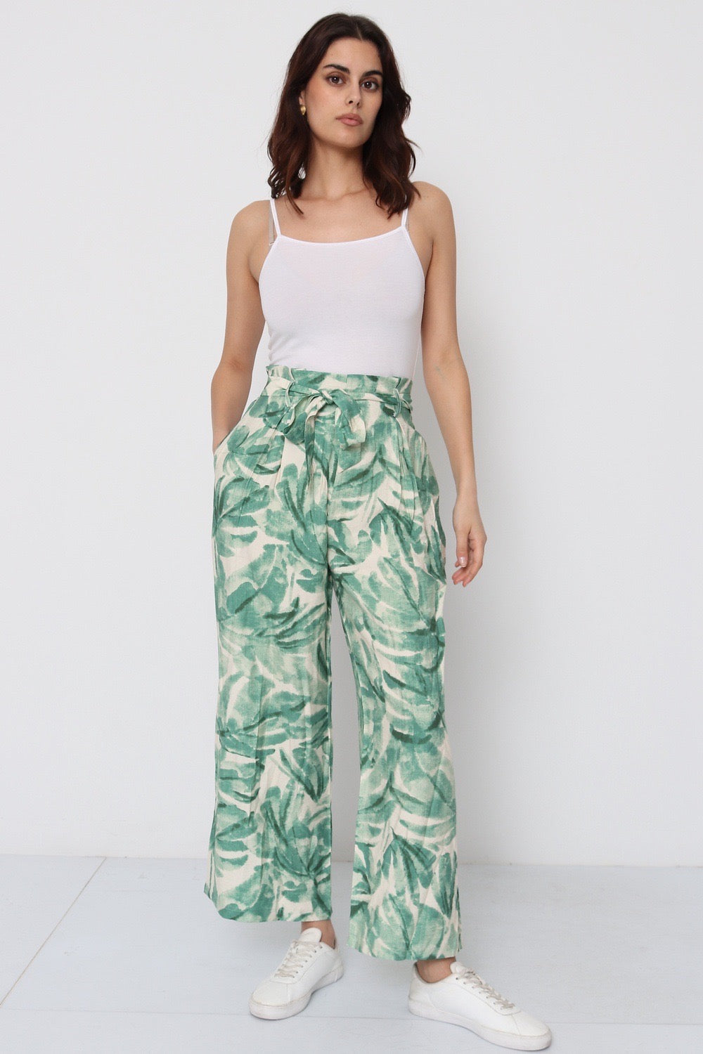 🌿 Linoa – Le pantalon feuillage qui sent bon l’été