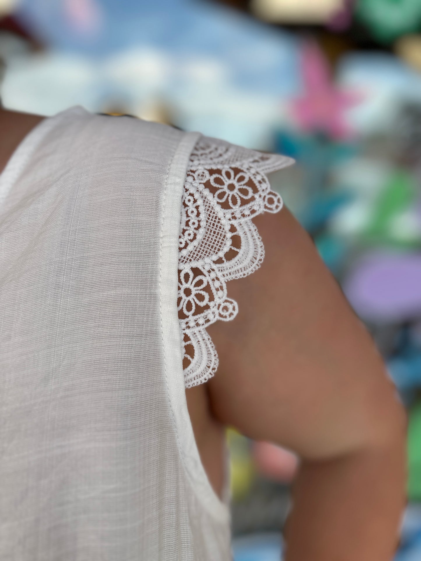 💚 Top Elena dentelle col V – Grande taille