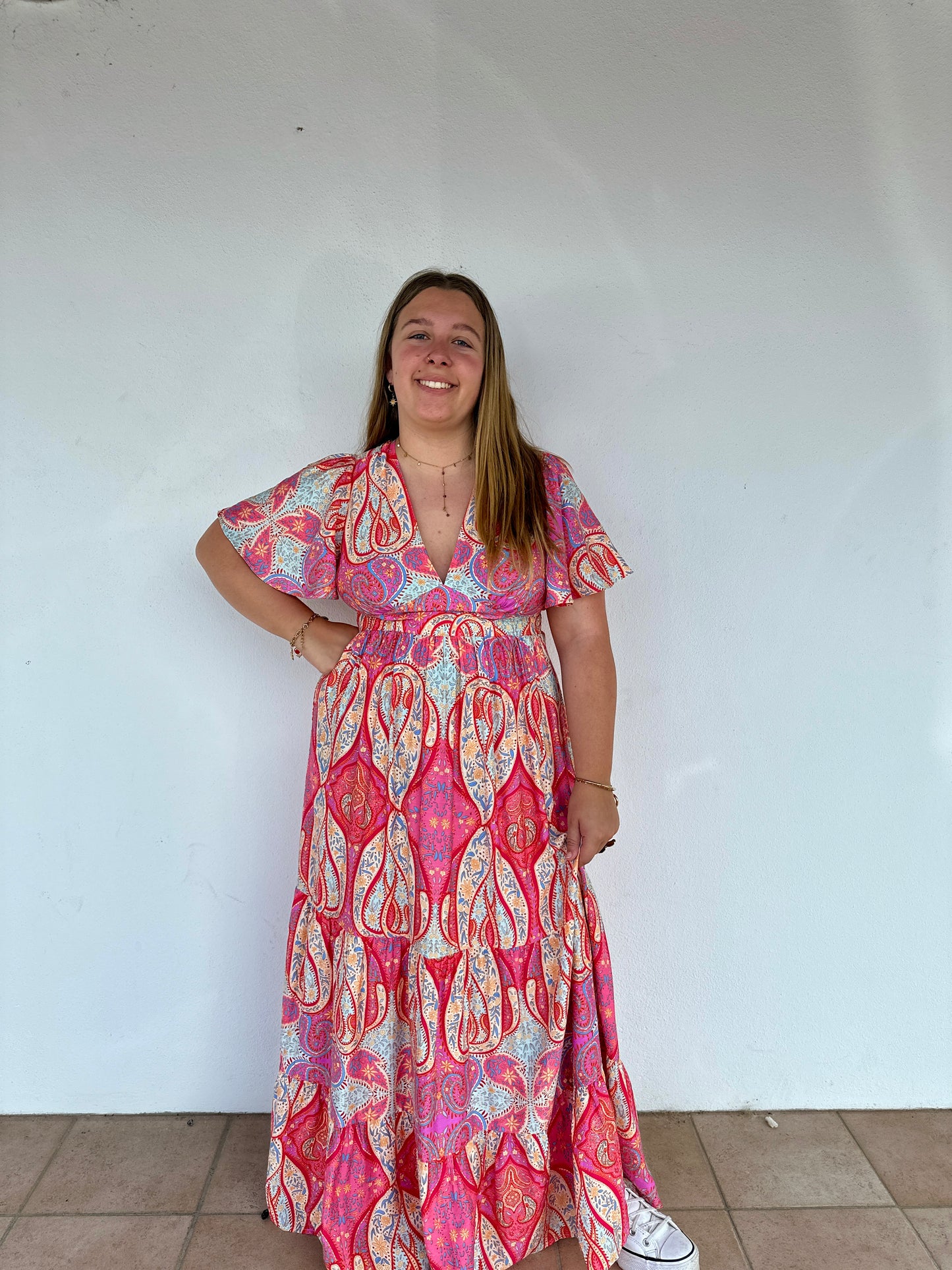 💖 Robe Manuella imprimé coloré – Fluide et féminine