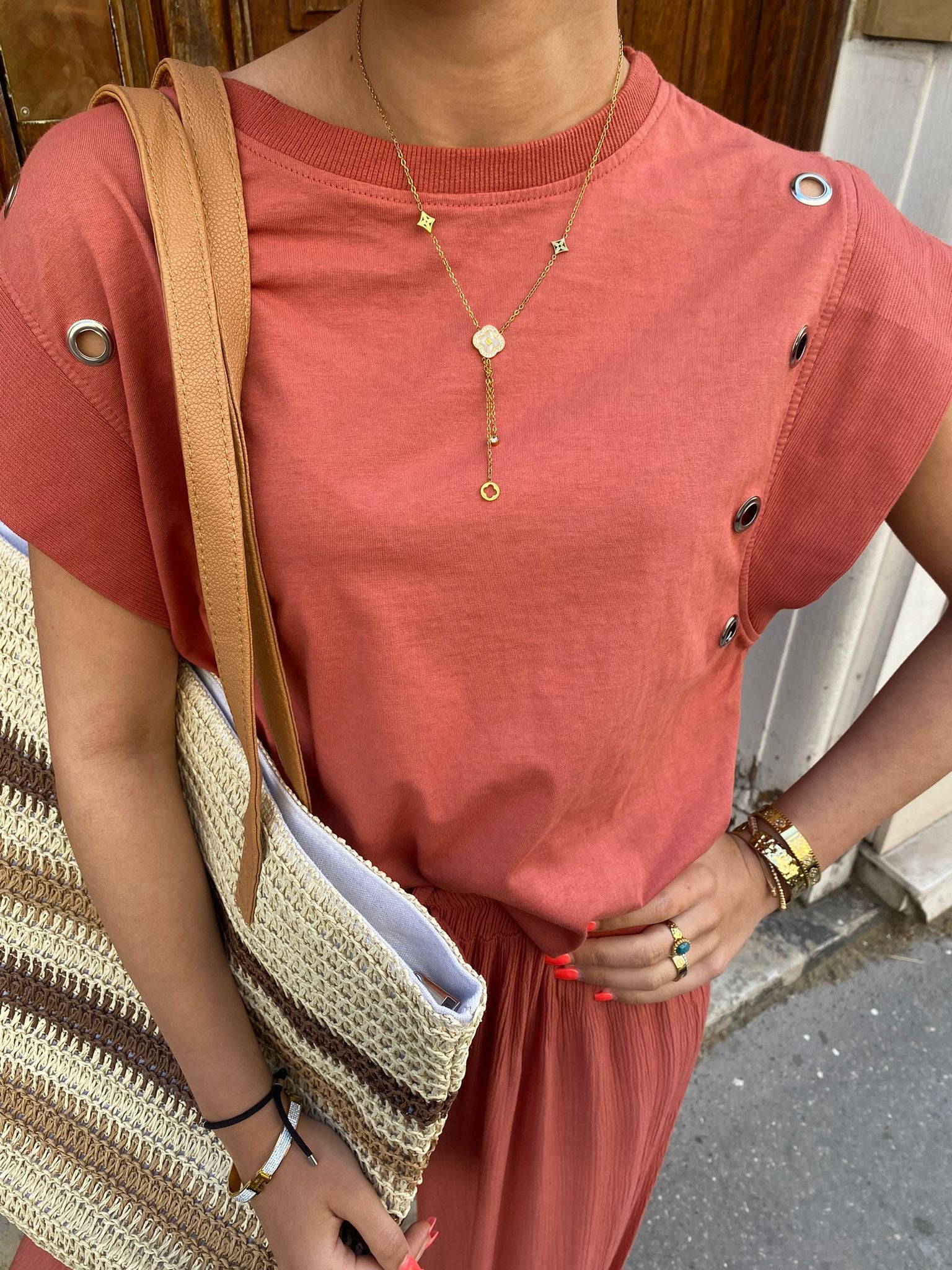 🧷 Tee-shirt Roxane – L’original qui fait mouche !