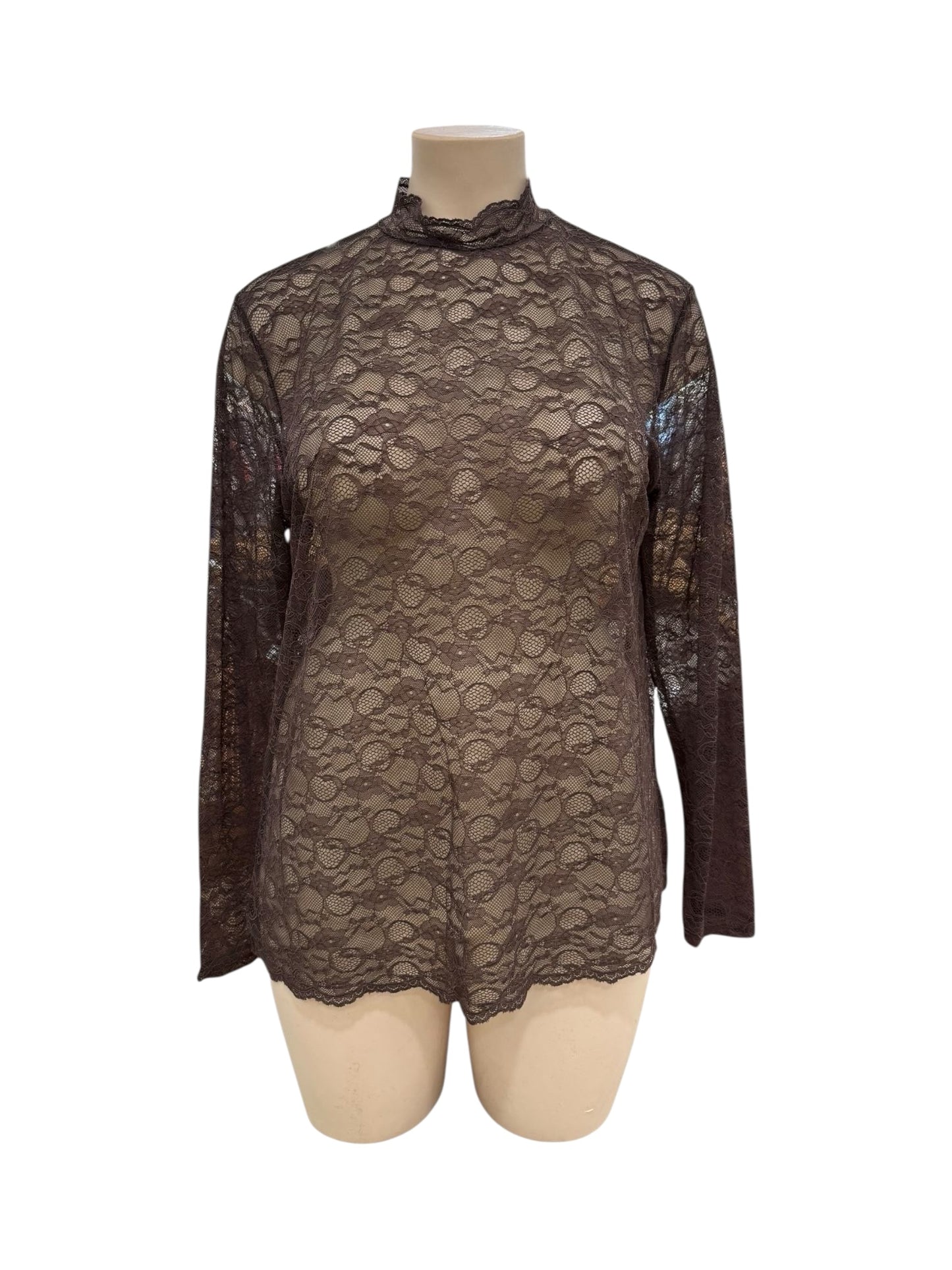 ✨ Tee-shirt en dentelle col montant – L’élégance en transparence