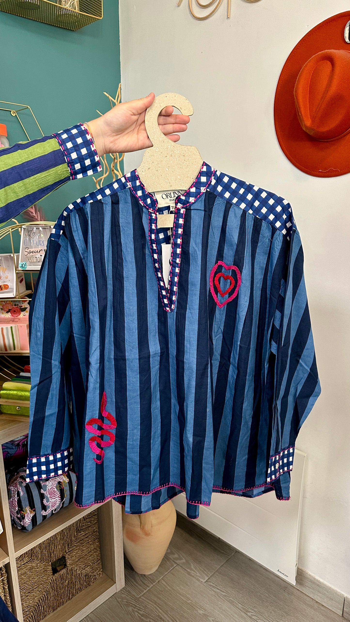 🌟Blouse Rita à rayures et broderies – Grande taille