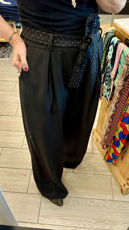 ✨ Pantalon fluide noir Sienna à ceinture strass – Grande taille
