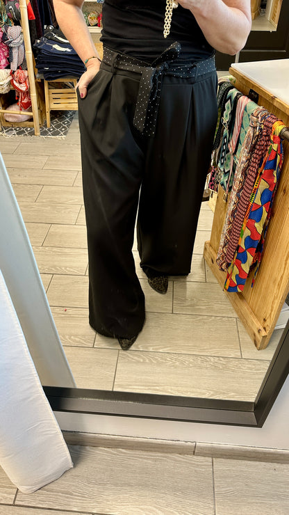 ✨ Pantalon fluide noir Sienna à ceinture strass – Grande taille