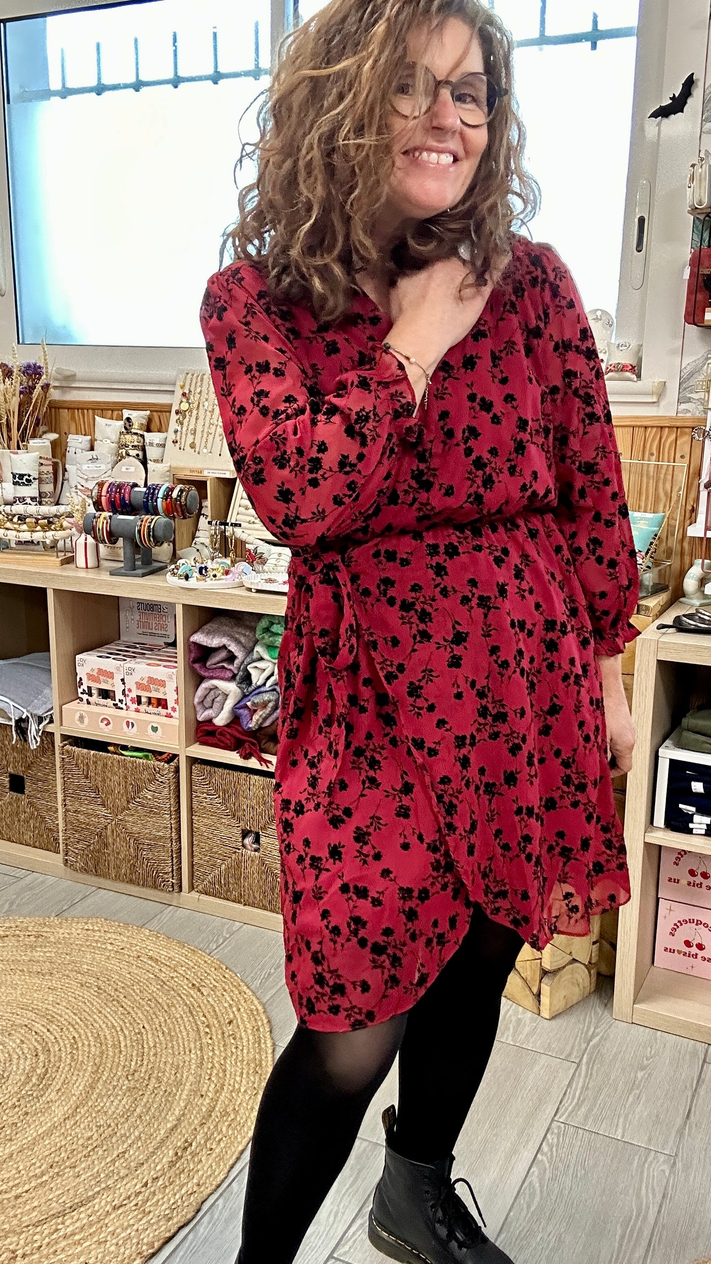 ❤️ Robe Grenat – Fleurie, fluide et féminine