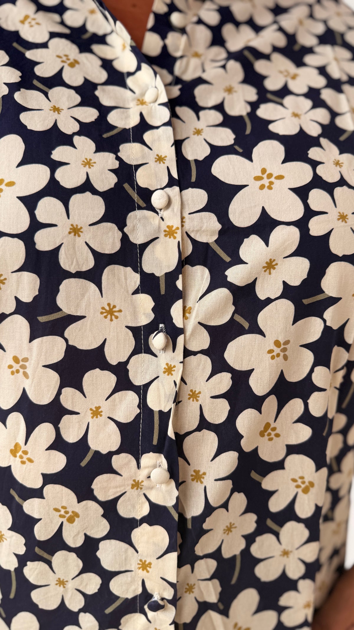 🌼Chemise Marra – Bleu marine marguerite