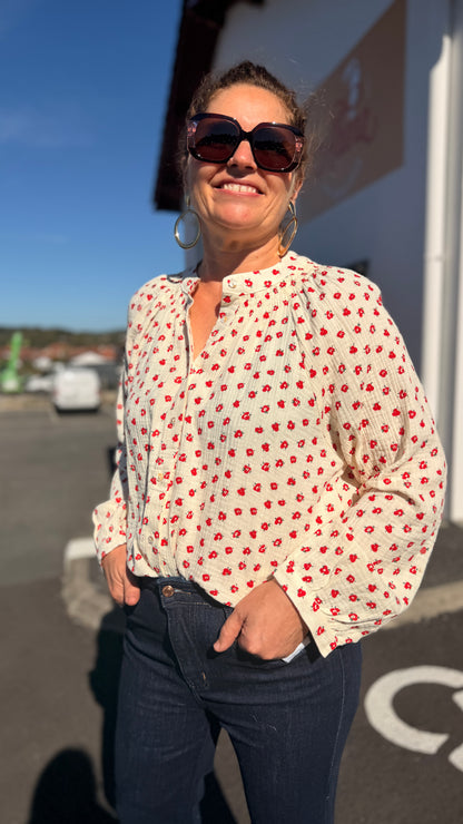 🌺Chemisier Julena – Gaze de coton blanc à fleurs rouges