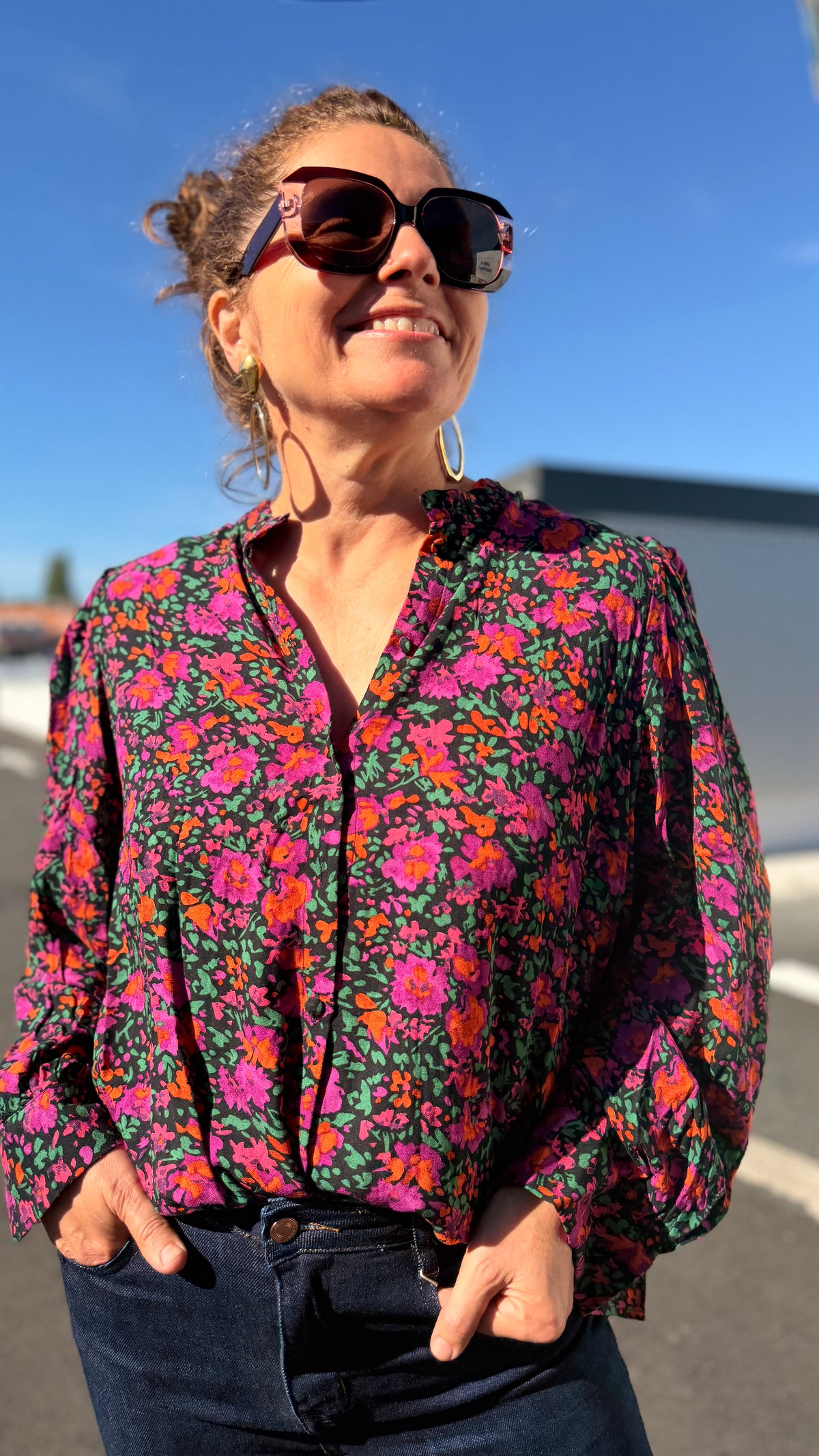 ✨Chemise Fanny – Noire à fleurs fuchsia