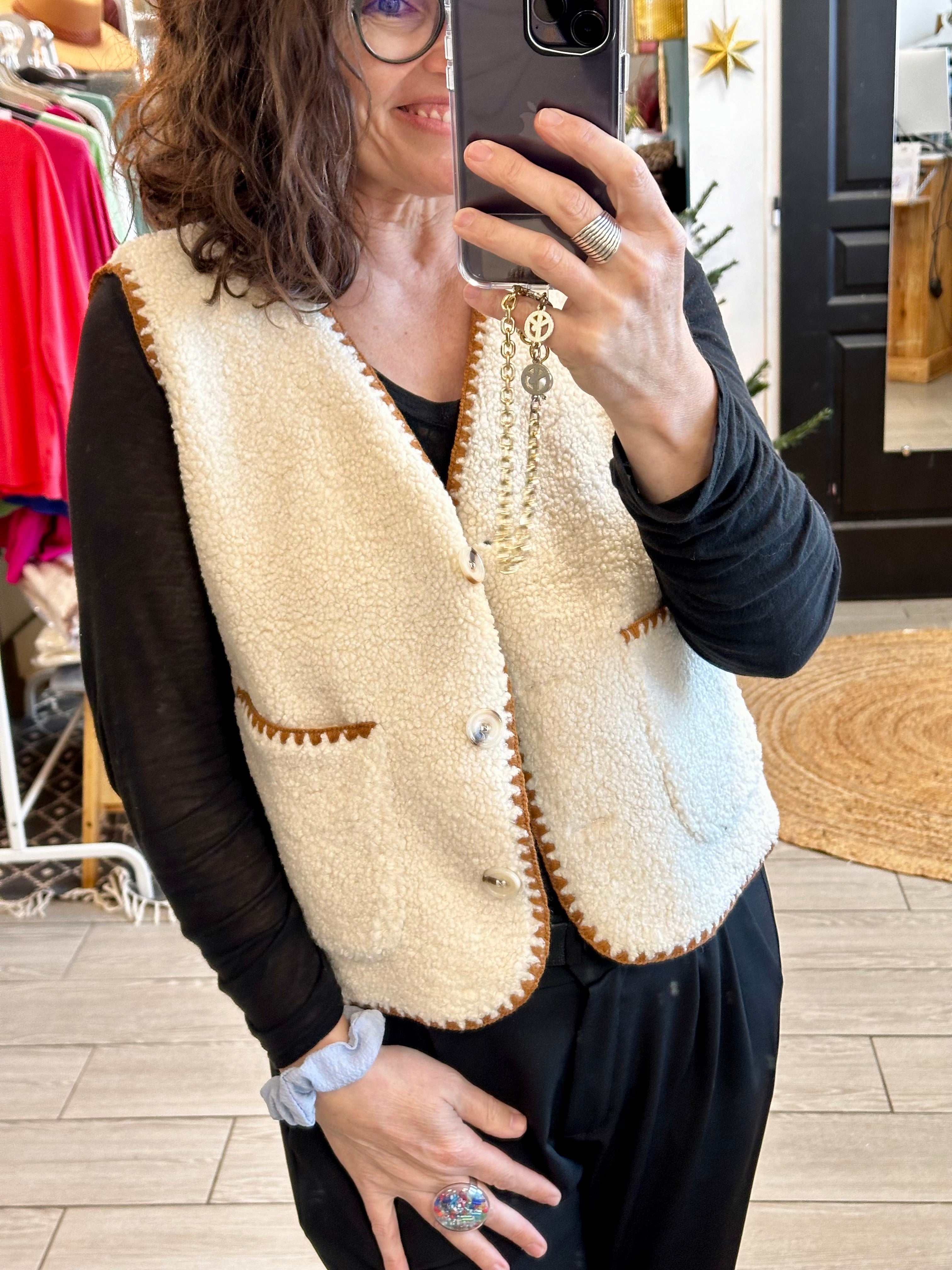 Gilet “Camille” sans manches en laine effet mouton