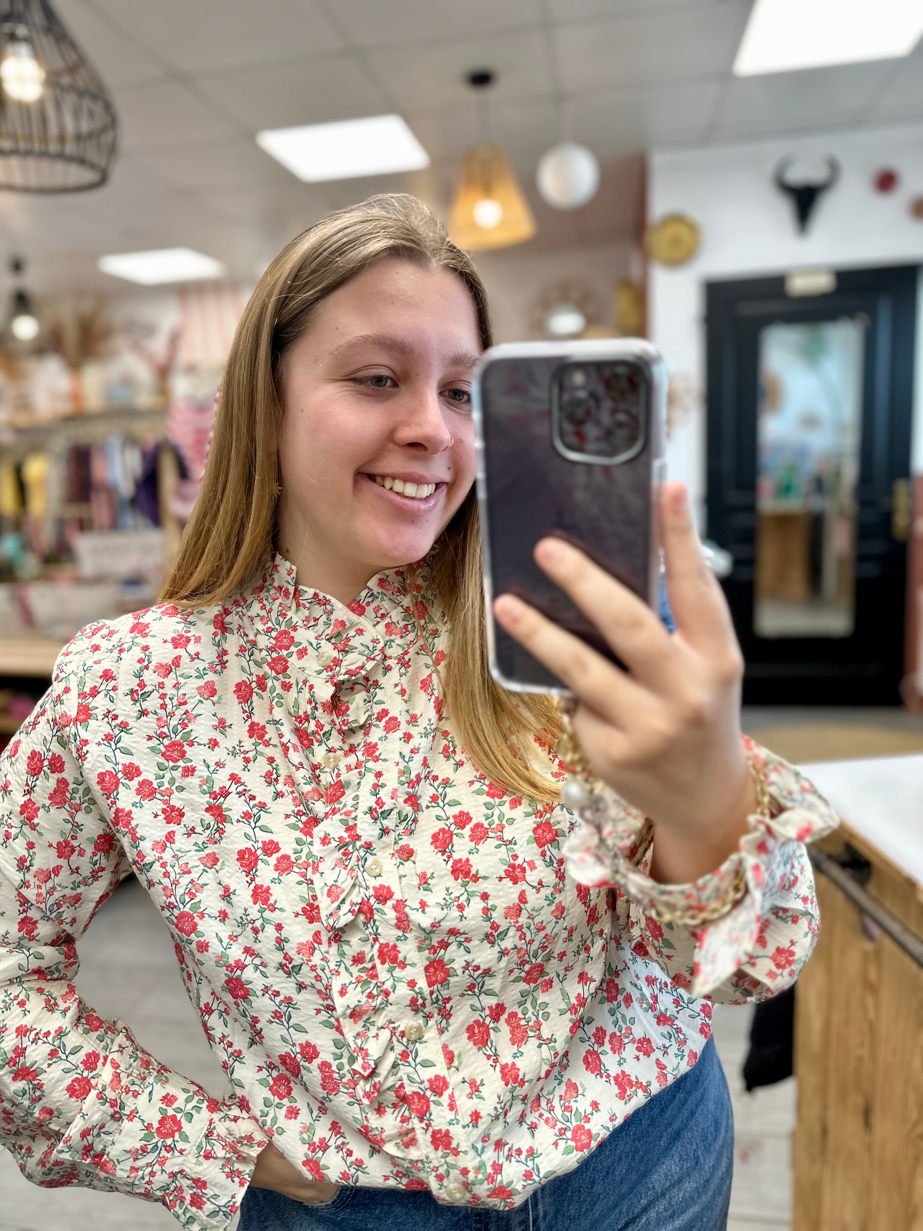 🌺 Chemise Clémence fleurs rouges – Romantique & grande taille