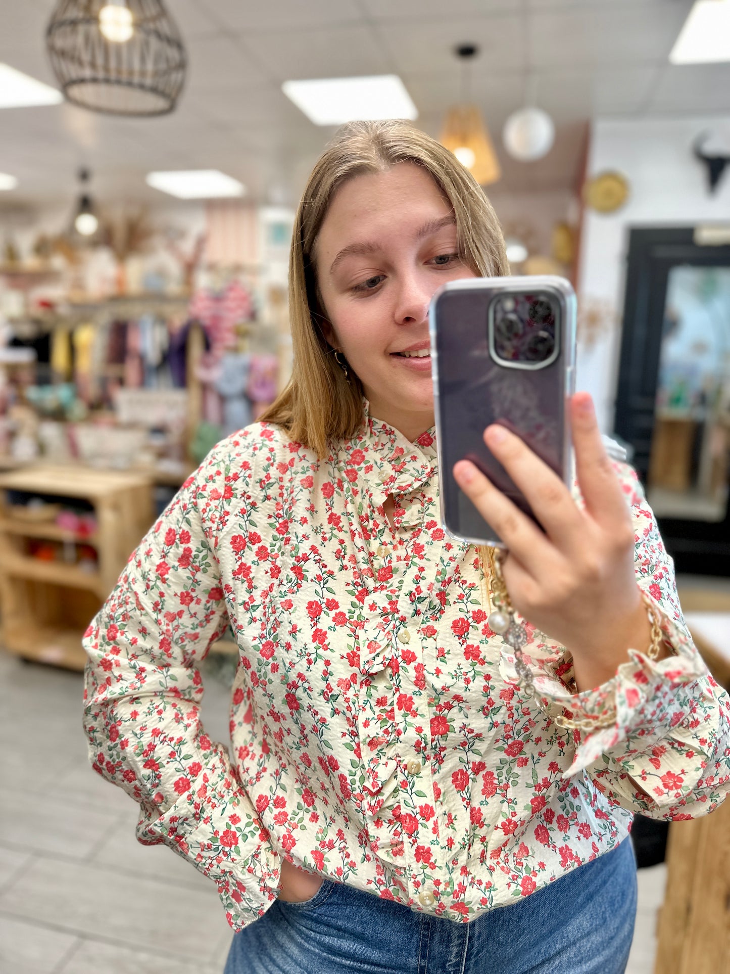 🌺 Chemise Clémence fleurs rouges – Romantique & grande taille