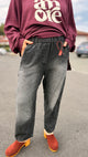 👖Jean Shelf – Banditas from Marseille