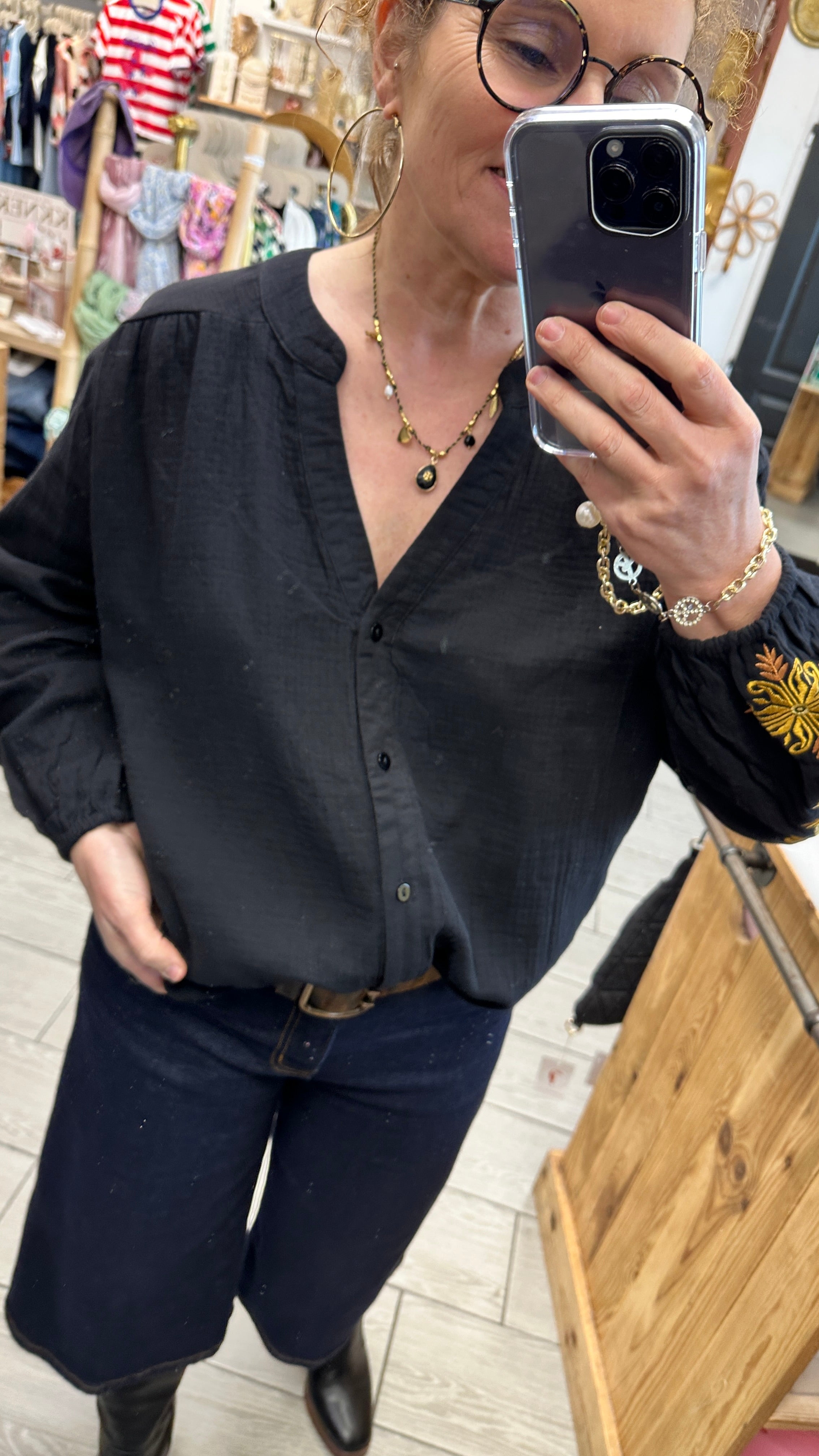 🖤 Blouse Amandine gaze de coton noire – Broderies dorées