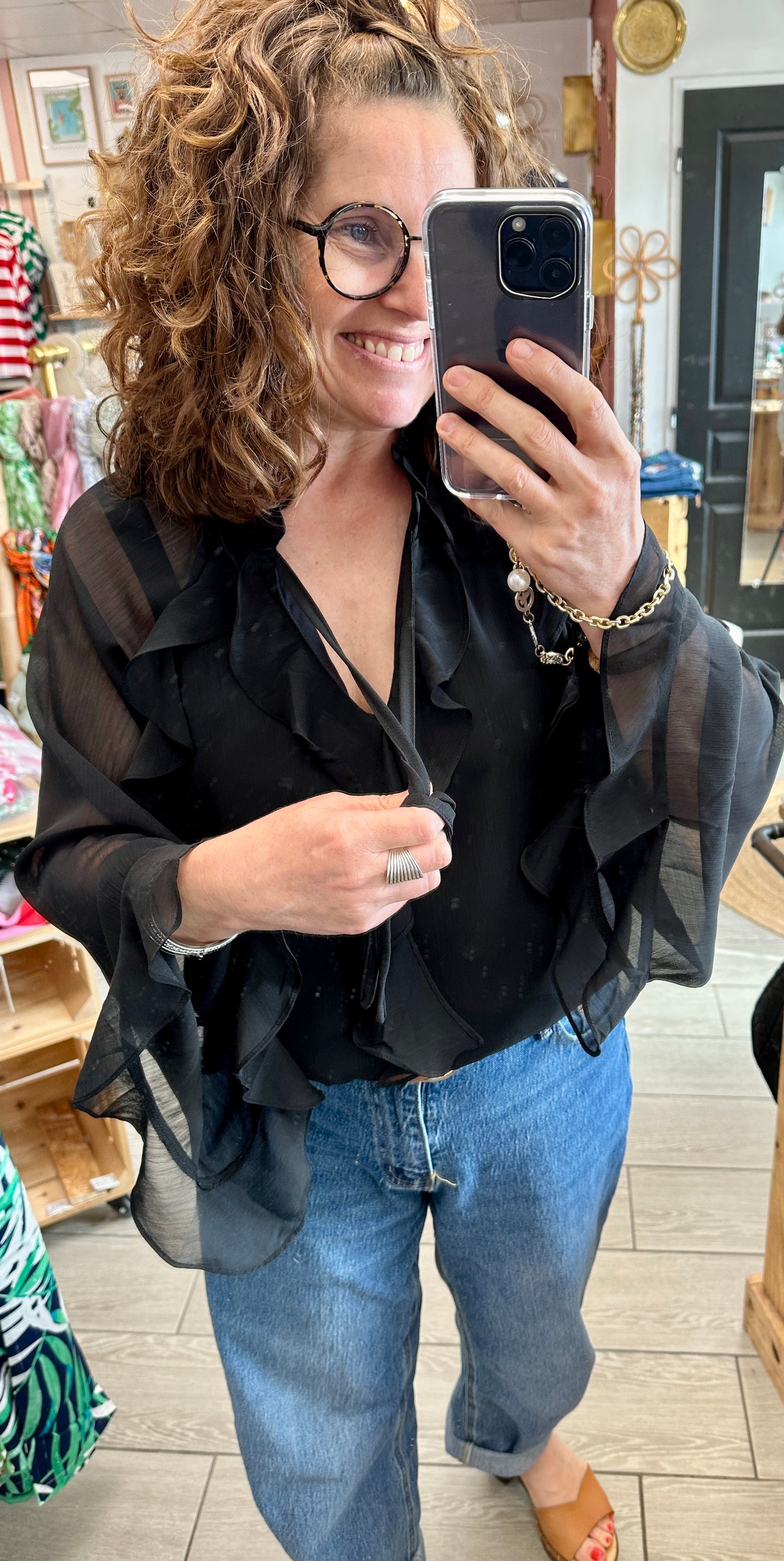 🖤 Blouse Leyna à volants – Chic & aérienne